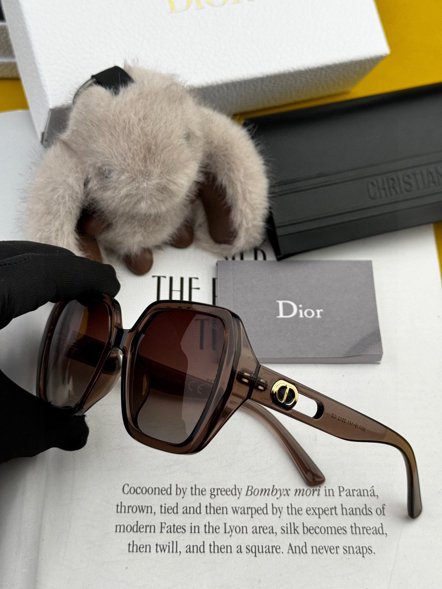   🔺 【DIOR-迪奥】2025开春新款 潮流爆款 时尚方框偏光太阳镜 高品质 佩戴舒适 网红潮款墨镜