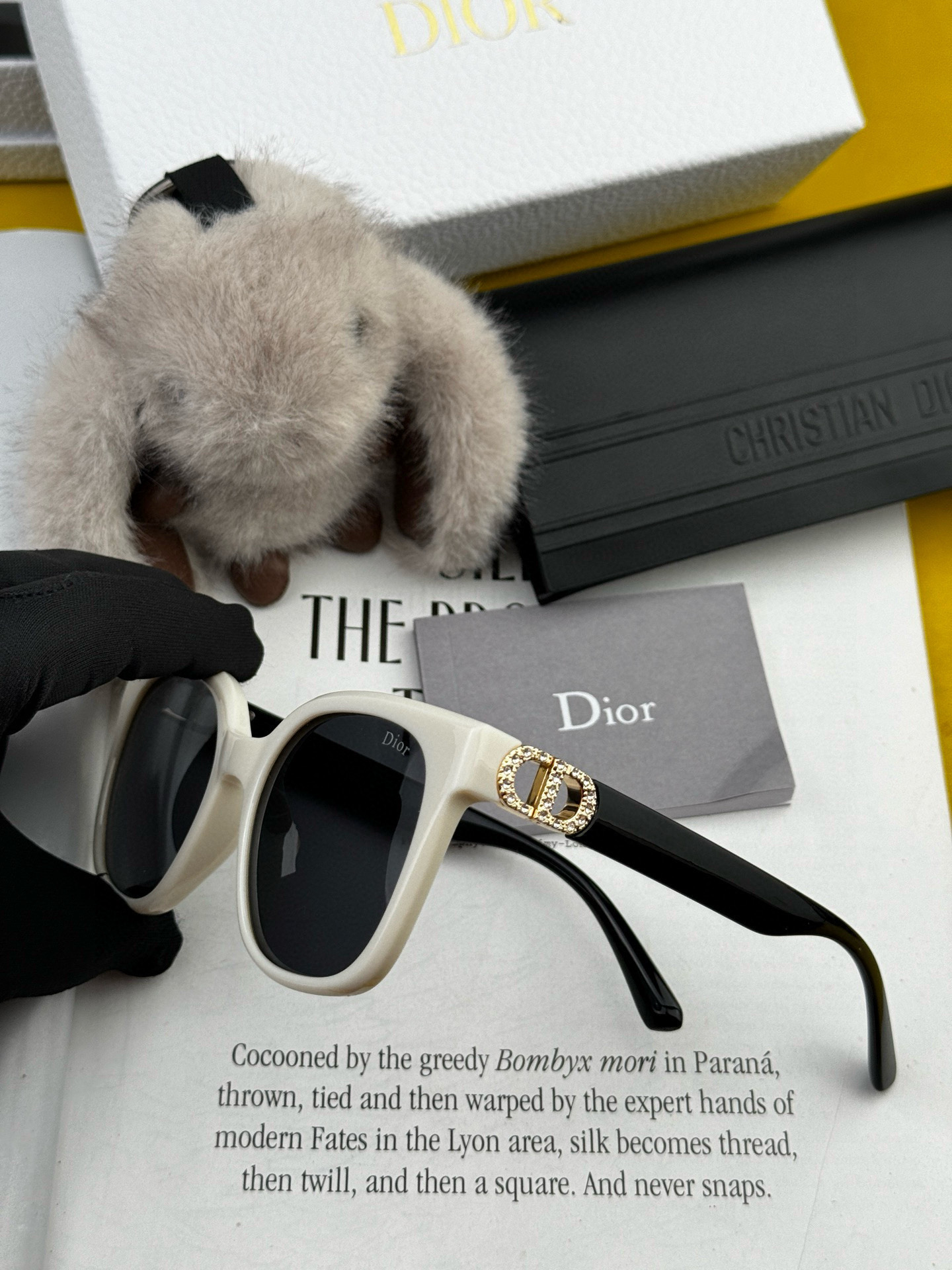   🔺 【DIOR-迪奥】2025开春新款 潮流爆款 时尚方框偏光太阳镜 高品质 佩戴舒适 网红潮款墨镜