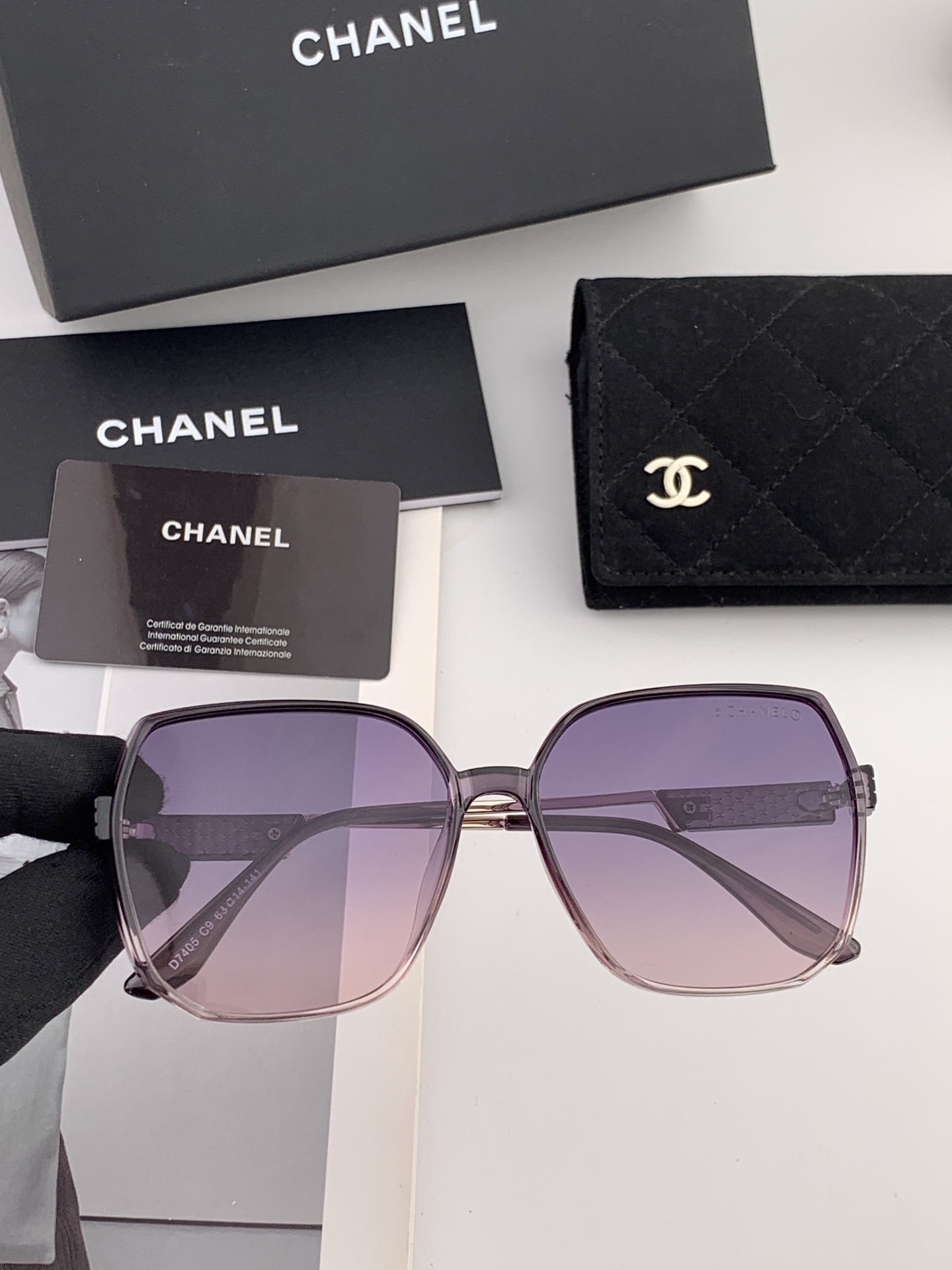 【CHANEL】香奈儿 2025新款潮流爆款 时尚方框太阳镜 佩戴舒适 网红潮款墨镜 女士高清加厚偏光太