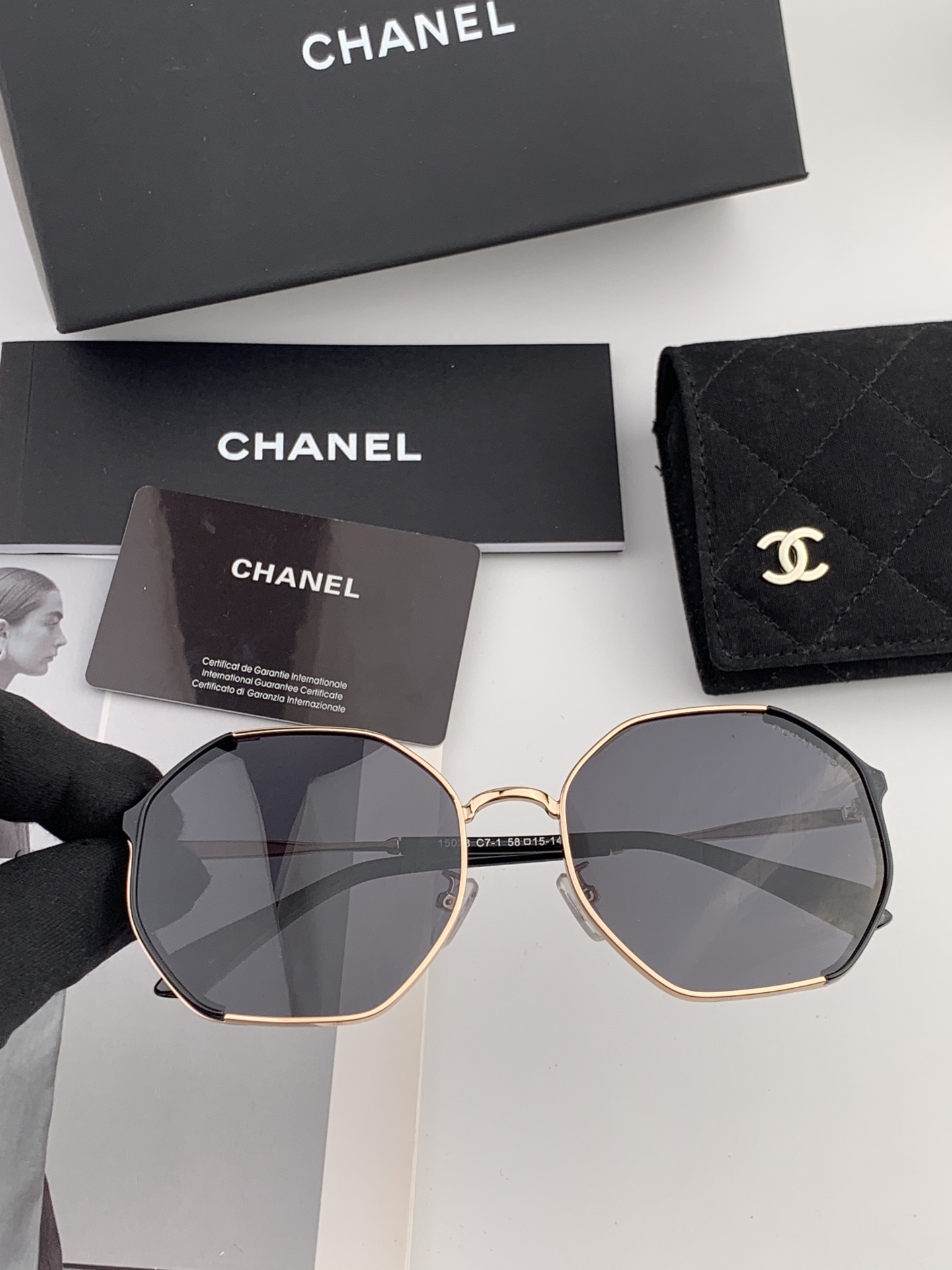 香奈儿🔺Chanel🔻2025官方众多明星同款[色]香奈儿‼‼新款大框偏光墨镜 🌈🌈宝丽来超清偏光太阳镜