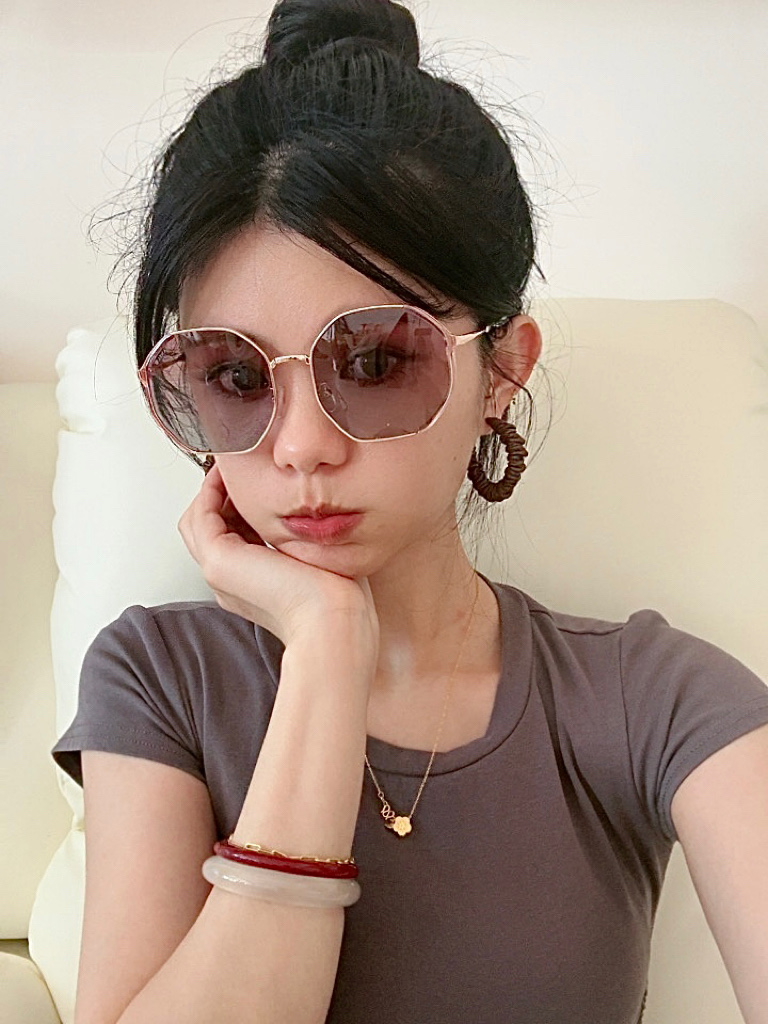 香奈儿🔺Chanel🔻2025官方众多明星同款[色]香奈儿‼‼新款大框偏光墨镜 🌈🌈宝丽来超清偏光太阳镜