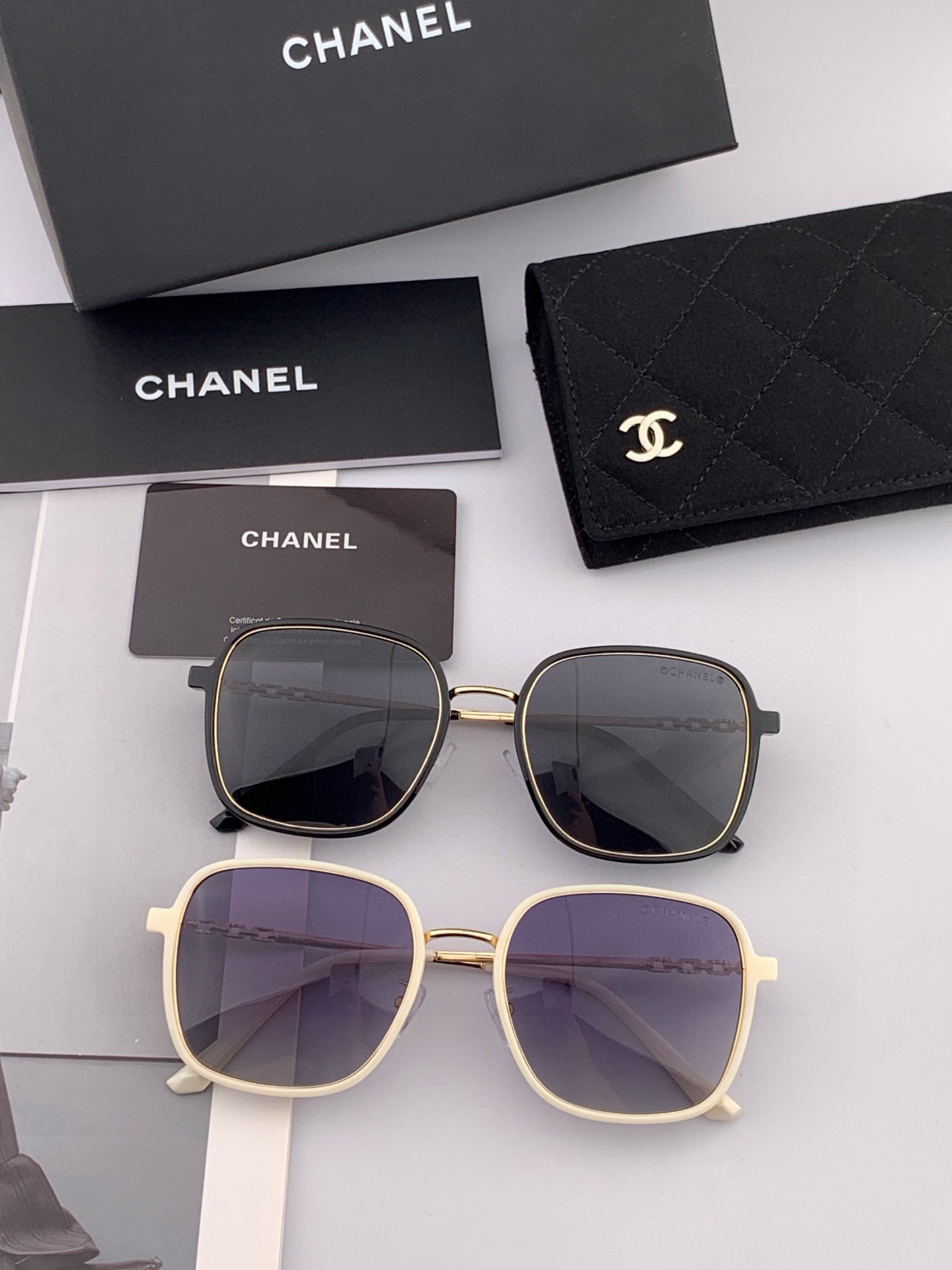    新品CHANEL 香奈儿太阳镜以独特魅力和前卫风格诠释春夏最新眼镜，质感超好佩带舒适 型号：CH7