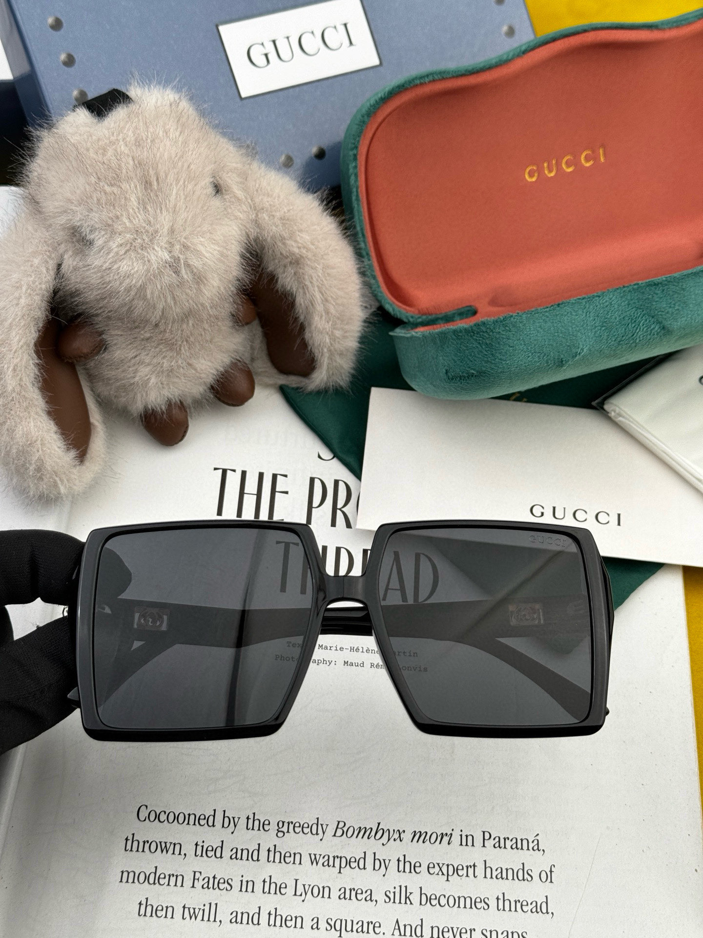  2025新款！新款出货！
女士高清加厚偏光太阳镜🕶️ 🎉💍新款GUCCI偏光太阳镜得意开车驾驶镜时尚墨