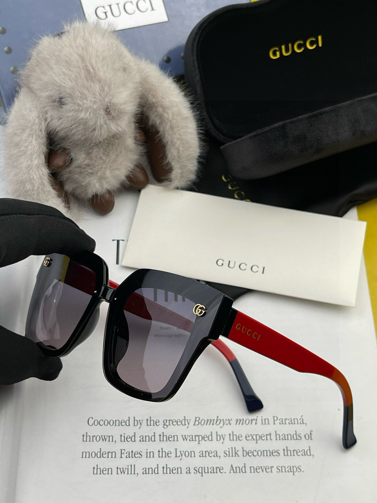    【TR偏光系列】Gucci   经典的方框设计，不挑脸型，无论搭配大衣还是连衣裙都非常显气质偏光镜