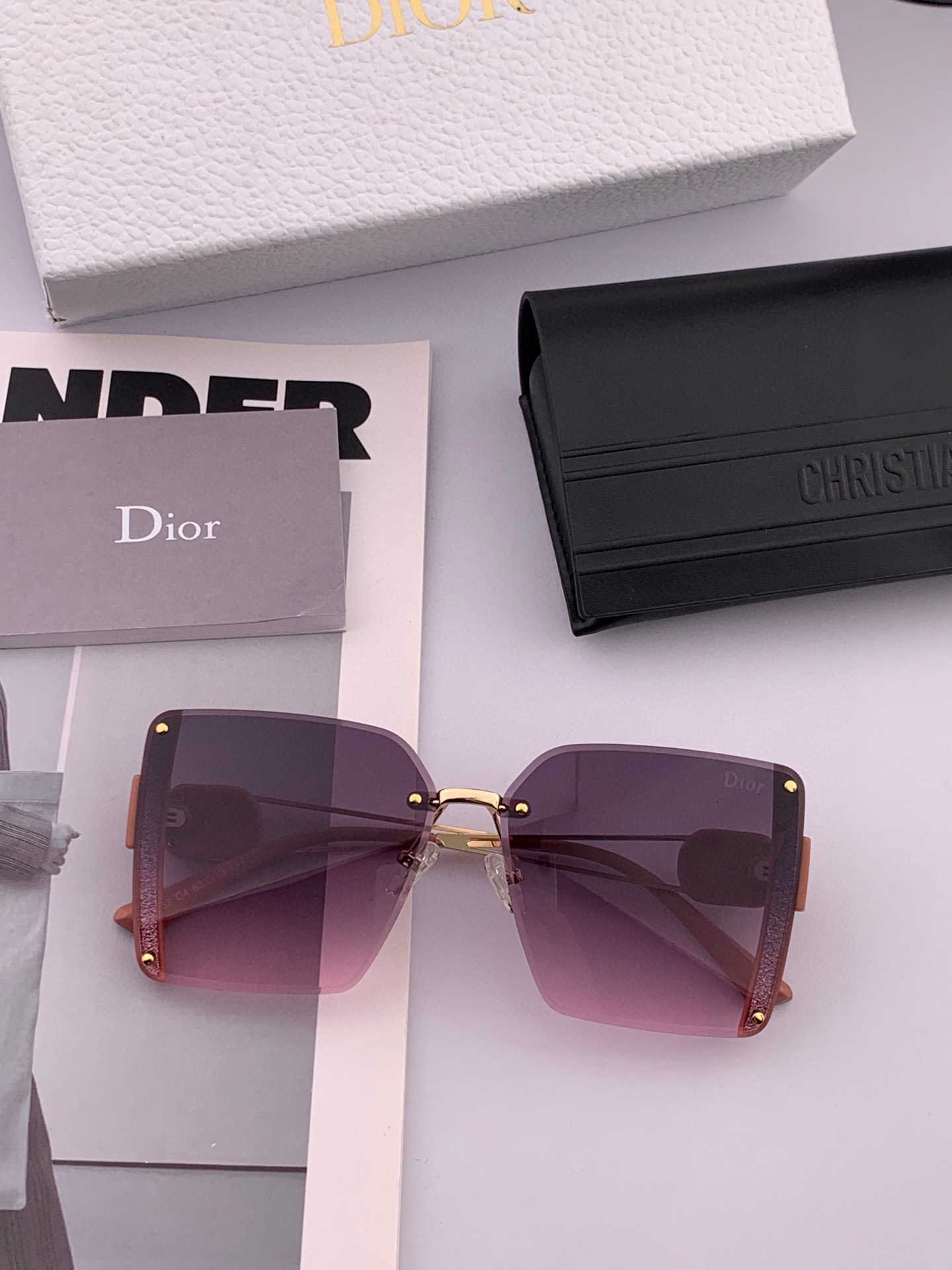 🔺 【DIOR-迪奥】2025开春新款 潮流爆款 时尚方框太阳镜 高品质 佩戴舒适 网红潮款墨镜 型号：