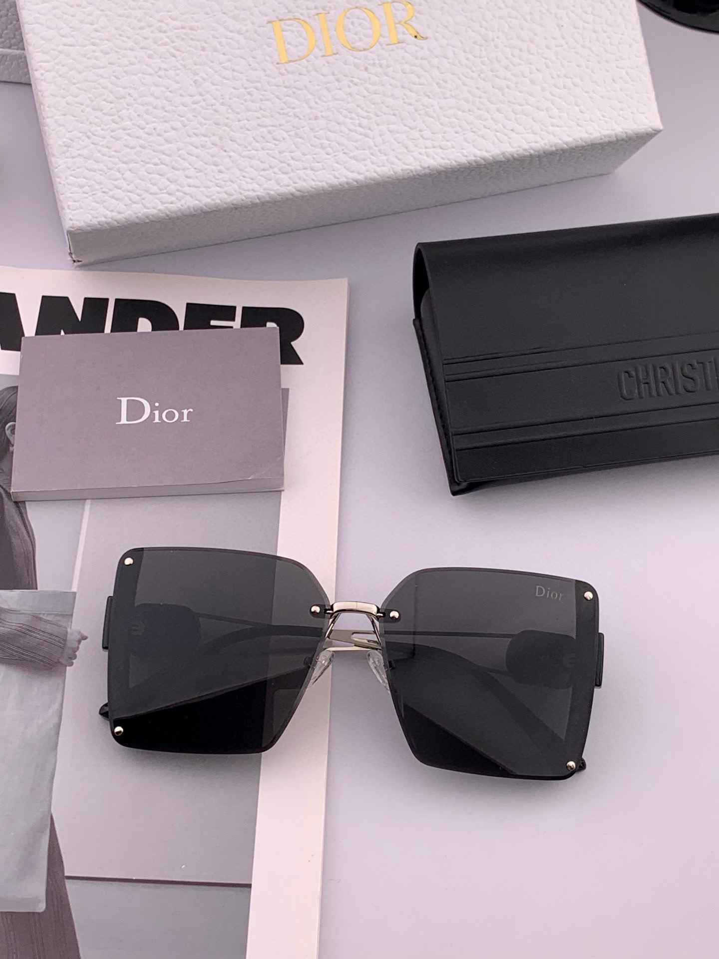 🔺 【DIOR-迪奥】2025开春新款 潮流爆款 时尚方框太阳镜 高品质 佩戴舒适 网红潮款墨镜 型号：