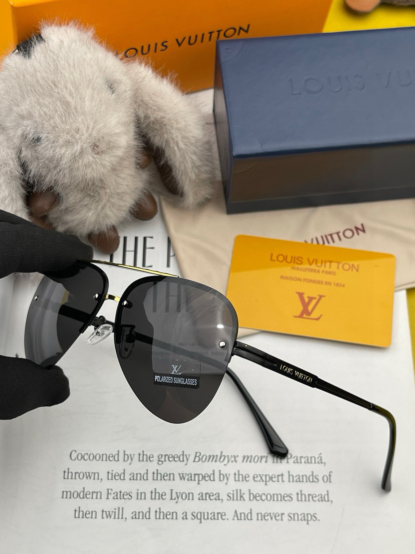 2025新款 LOUIS VUITTON-路易家  新品LV蛤蟆框太阳镜 每一付都是精品 ❤️时尚达人