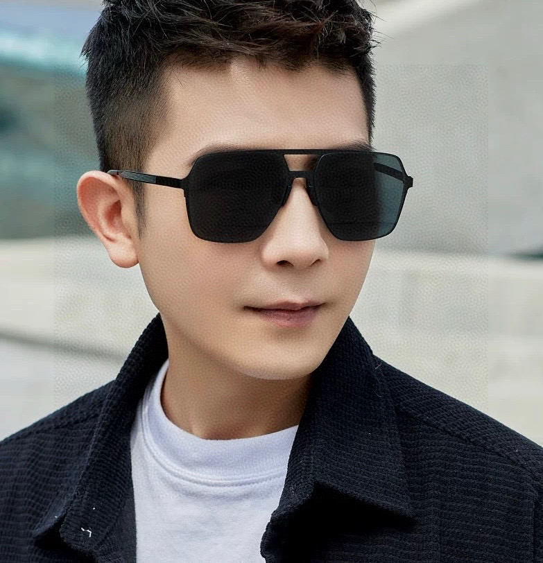         GUCCI 男款炫彩飞行员偏光太阳镜 ❤️材质：高清尼龙加厚卡槽高清偏光镜片 🌹无边框镜