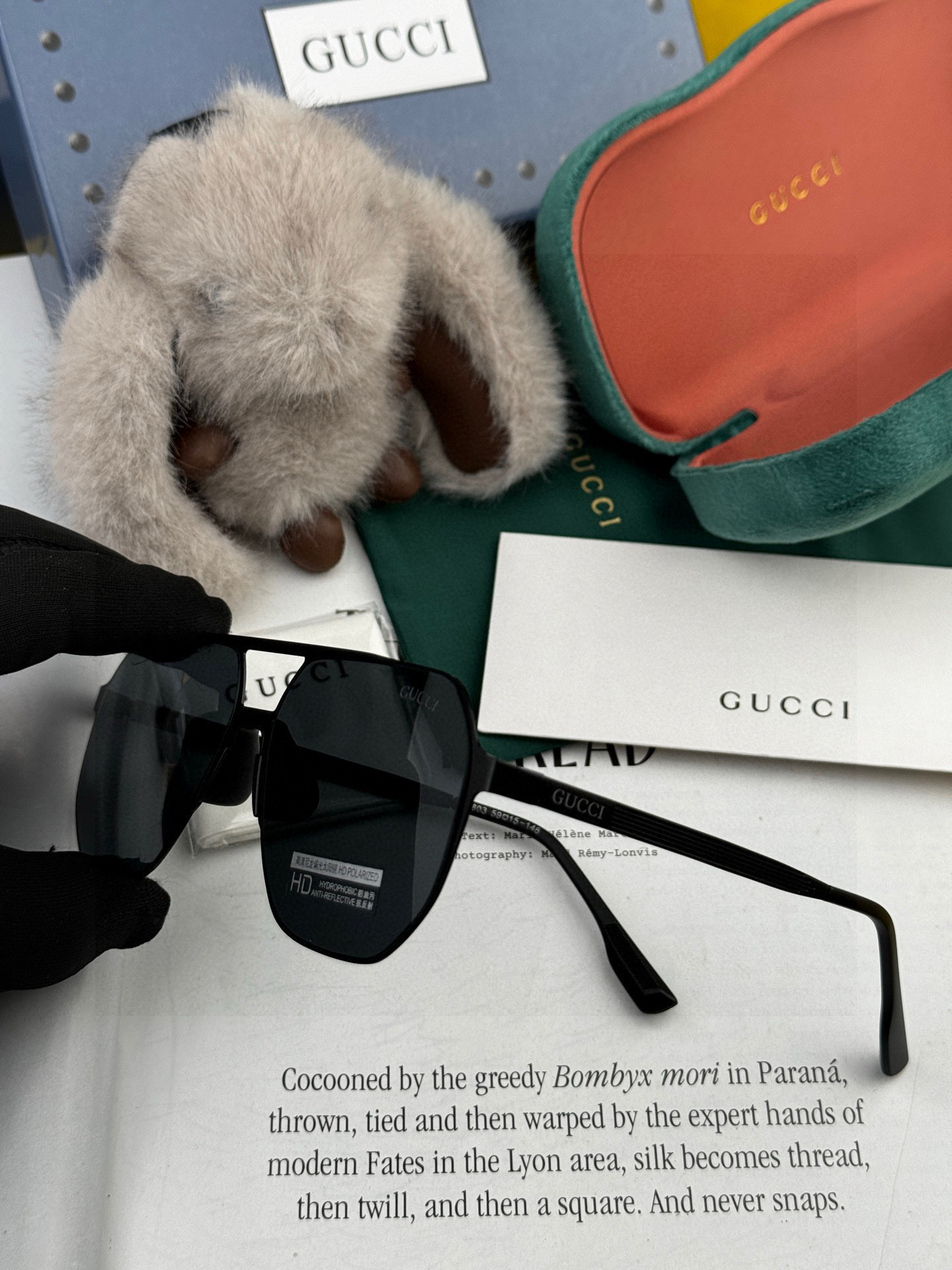        GUCCI 男款炫彩飞行员偏光太阳镜 ❤️材质：高清尼龙加厚卡槽高清偏光镜片 🌹无边框镜架