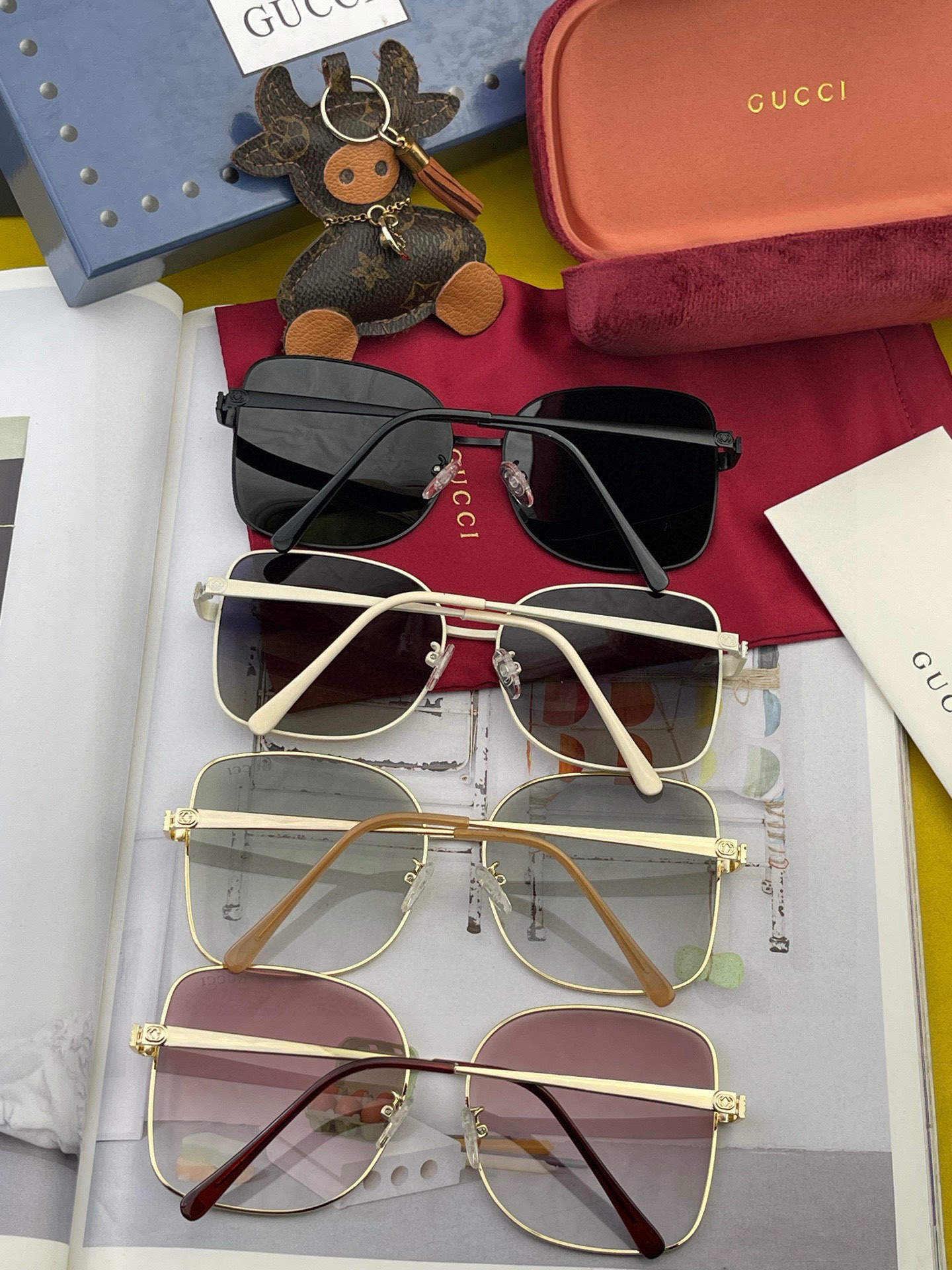  GUCCI 2025开春新款 最新款方框太阳镜 各路网红纷纷带起气场满分‼️ 俏皮甜美.上脸效果更佳.