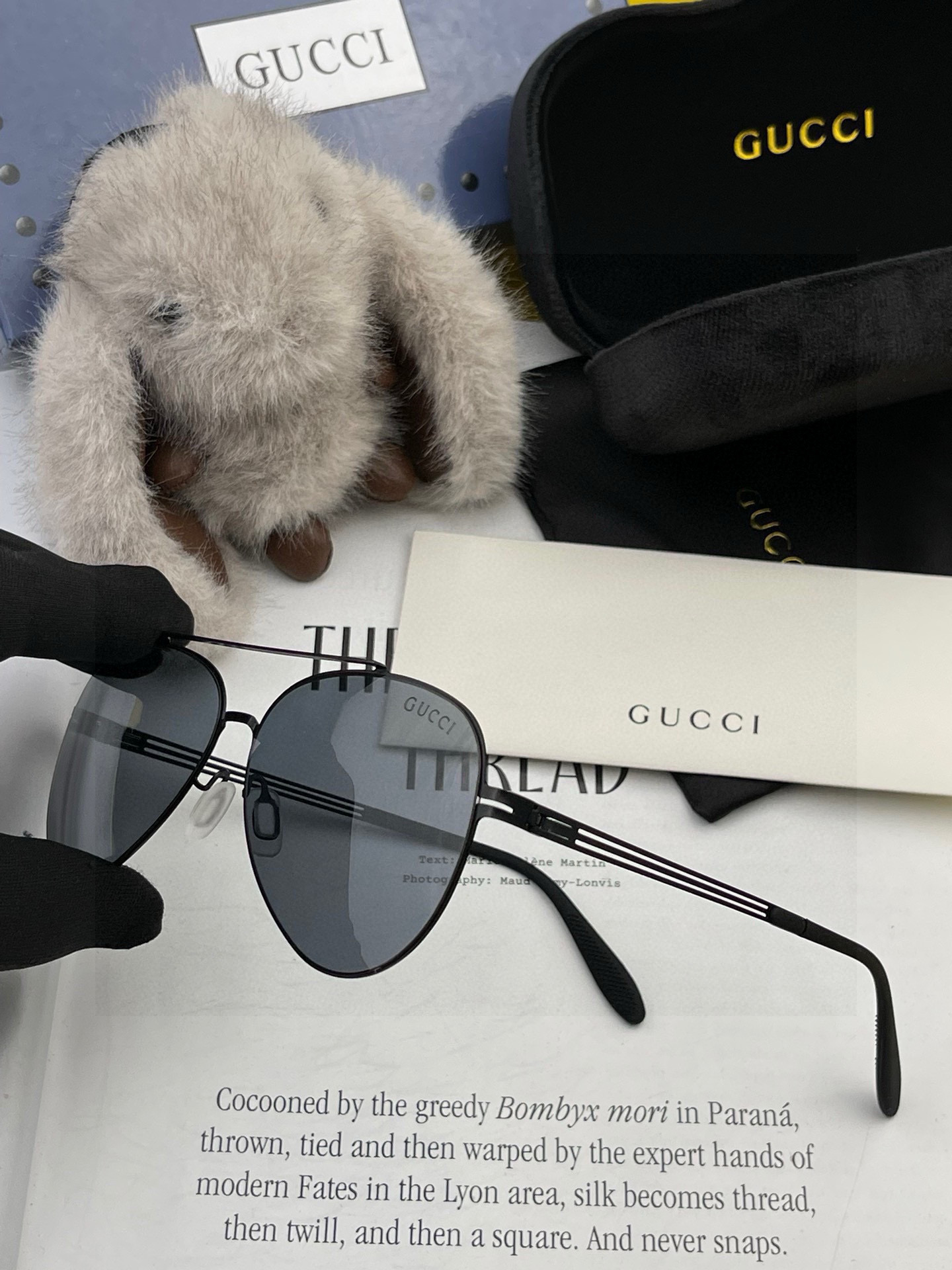        GUCCI 男款炫彩飞行员偏光太阳镜 ❤️材质：高清尼龙加厚卡槽高清偏光镜片 🌹无边框镜架