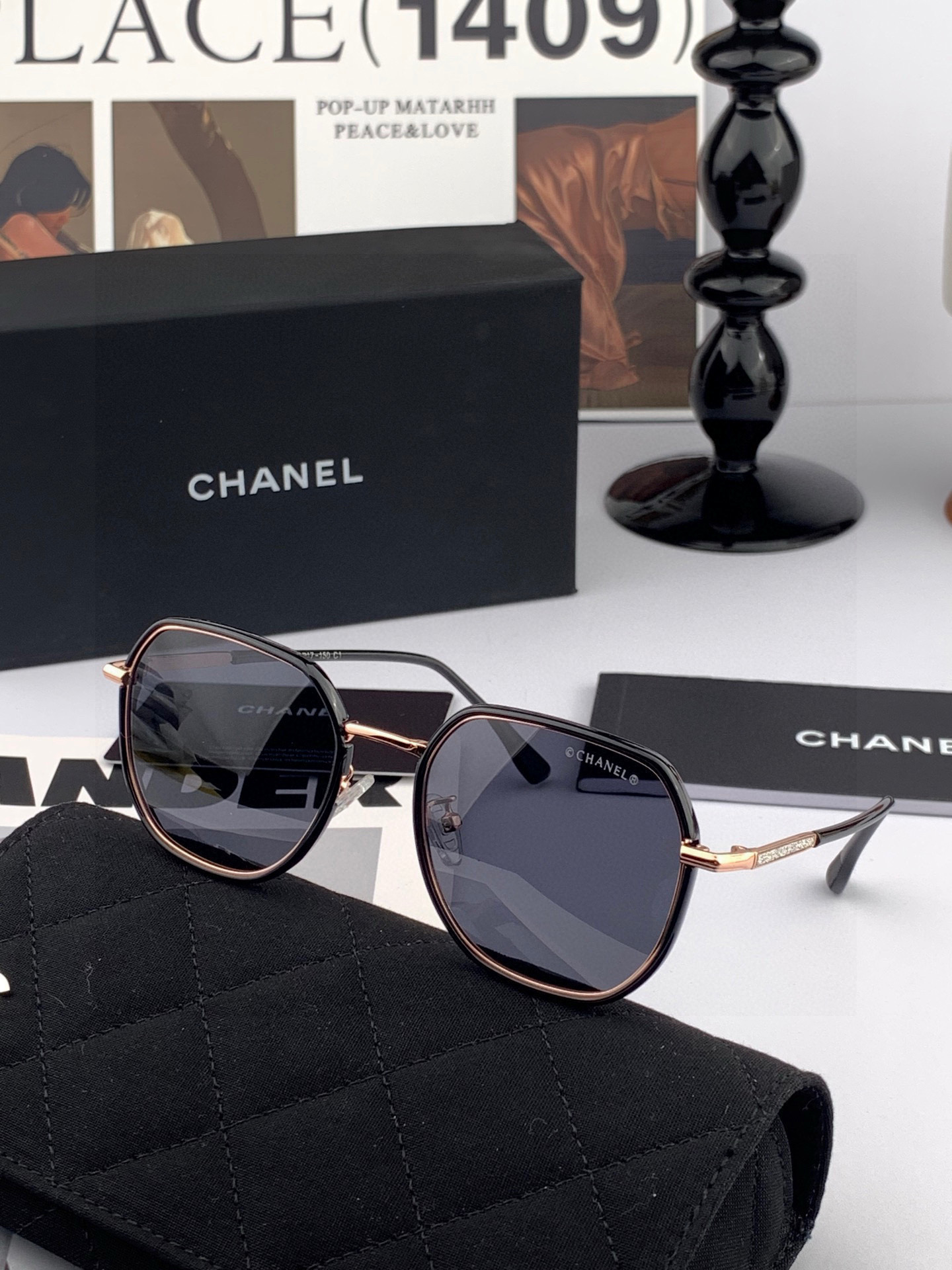    新品CHANEL 香奈儿太阳镜以独特魅力和前卫风格诠释春夏最新眼镜，质感超好佩带舒适 型号：CH9