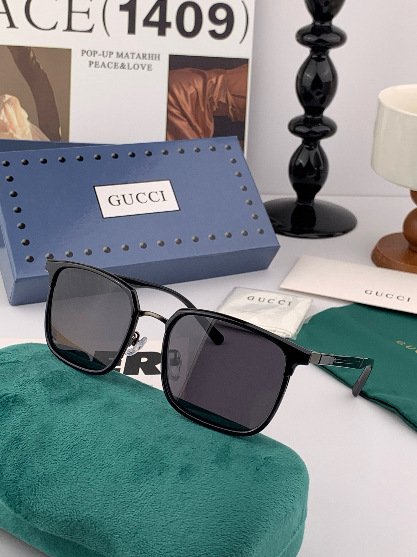   Gucci 。  高品质男女款墨镜   👍 进口宝丽来偏光镜片  。蛤蟆镜 开车钓鱼都可 。百搭显瘦