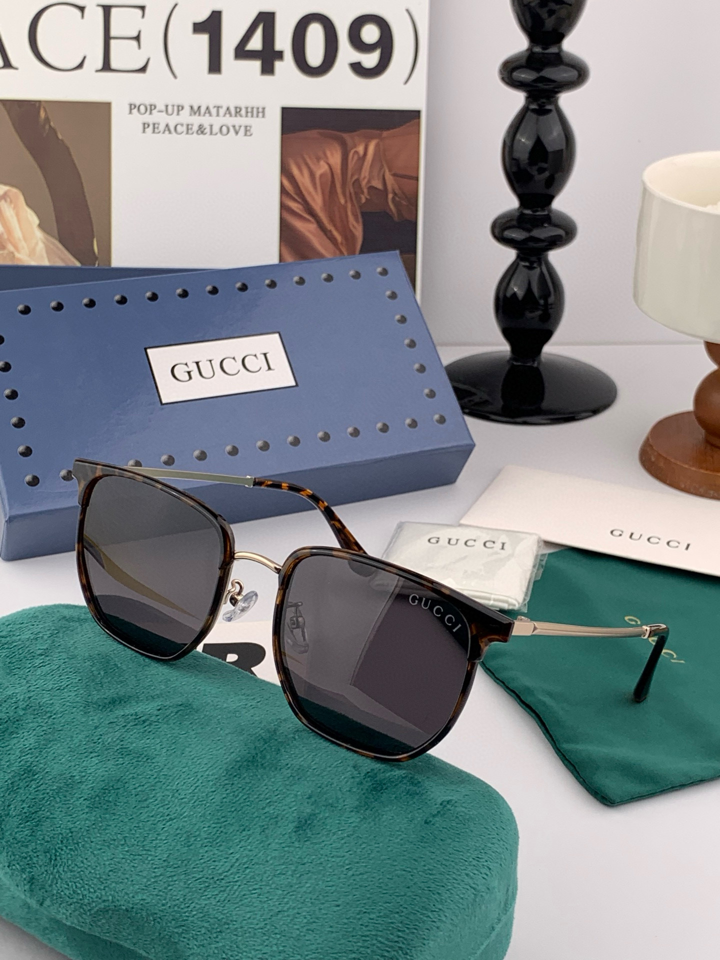   Gucci 。  高品质男女款墨镜   👍 进口宝丽来偏光镜片  。蛤蟆镜 开车钓鱼都可 。百搭显瘦