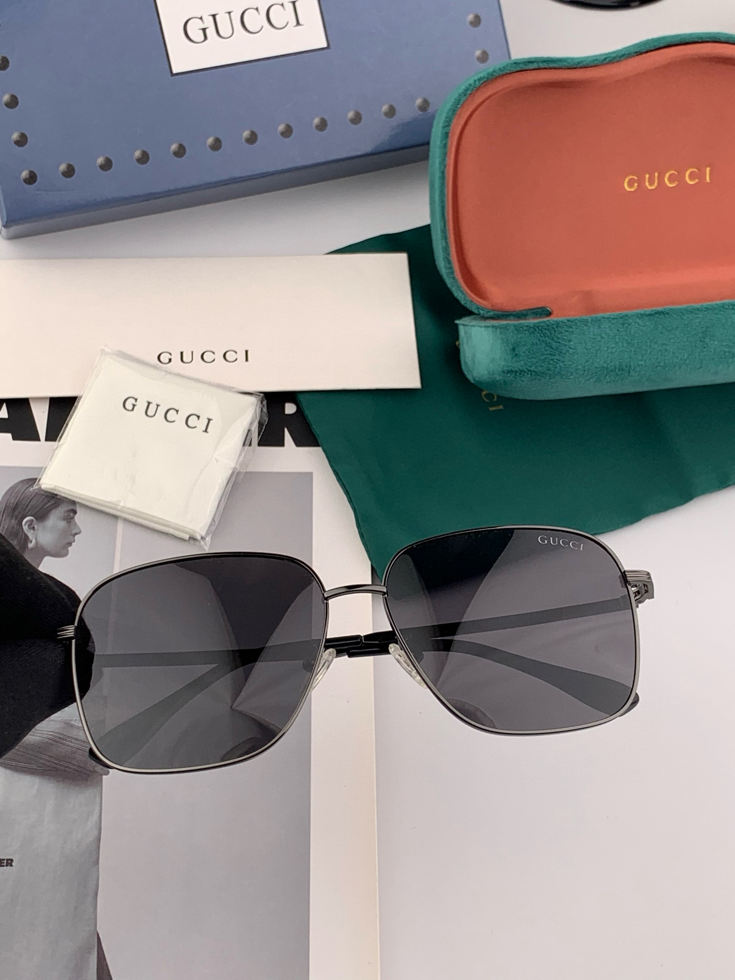   Gucci 。  高品质男女款墨镜   👍 进口宝丽来偏光镜片  。蛤蟆镜 开车钓鱼都可 。百搭显瘦