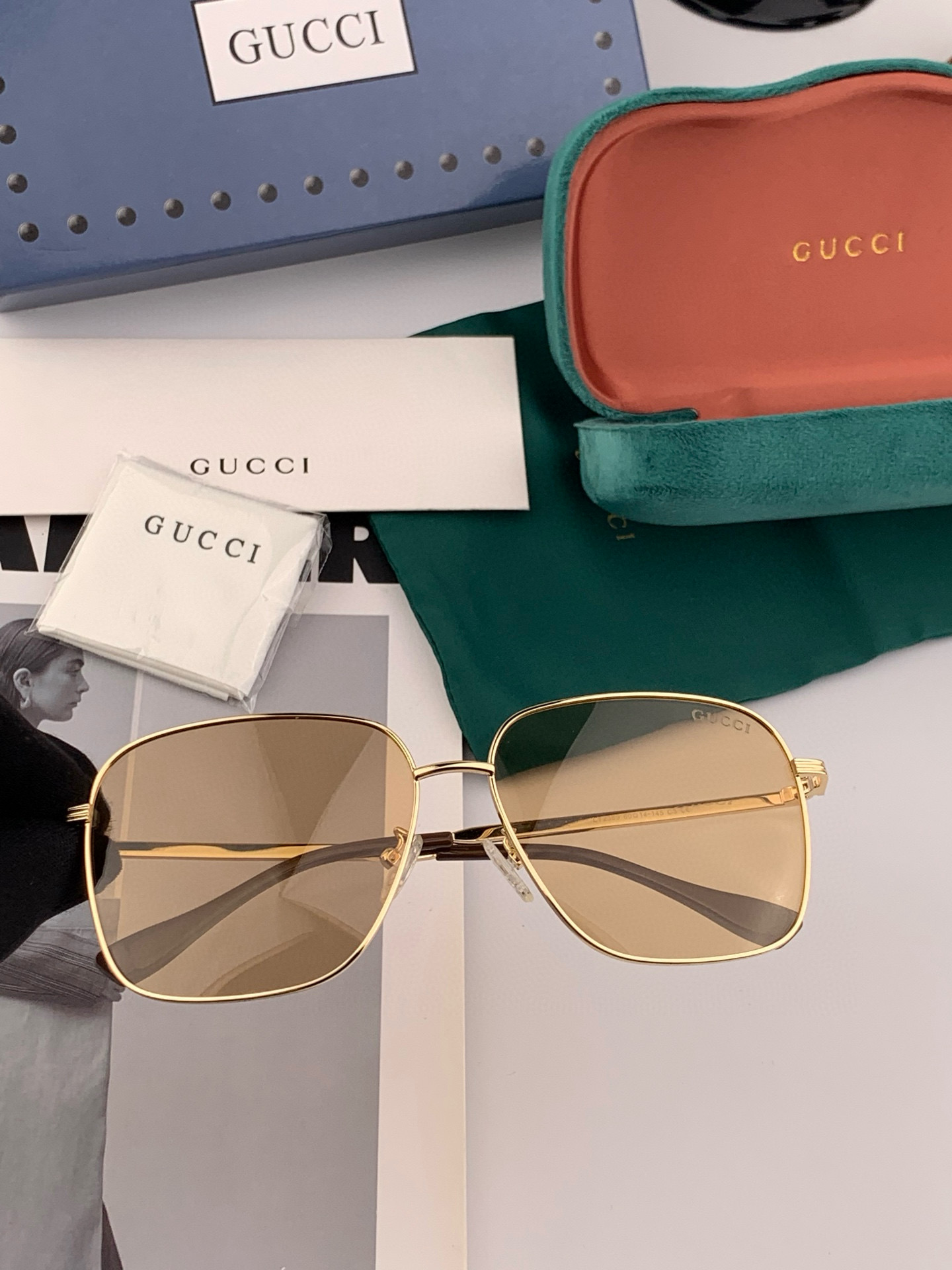   Gucci 。  高品质男女款墨镜   👍 进口宝丽来偏光镜片  。蛤蟆镜 开车钓鱼都可 。百搭显瘦