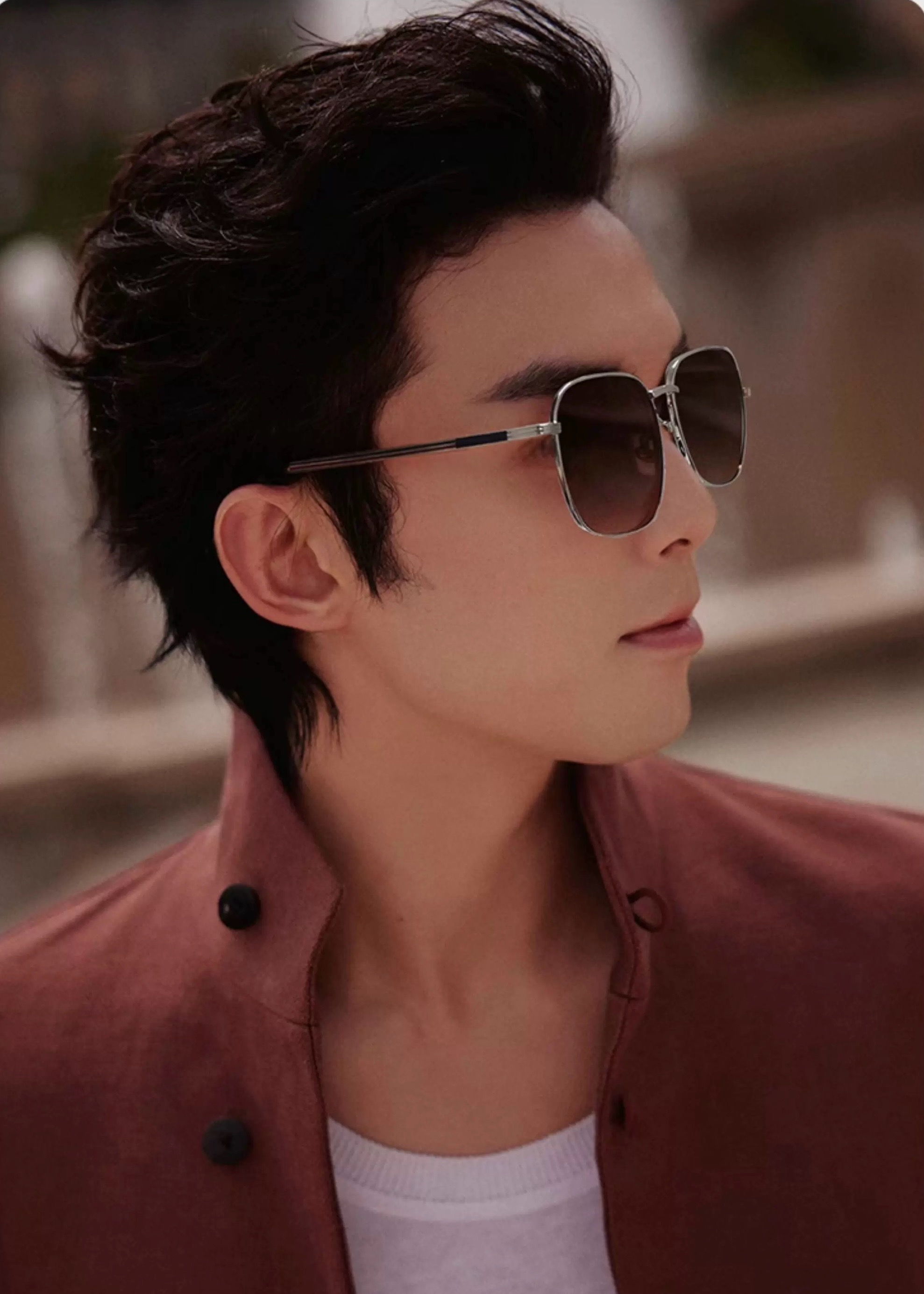   Gucci 。  高品质男女款墨镜   👍 进口宝丽来偏光镜片  。蛤蟆镜 开车钓鱼都可 。百搭显瘦