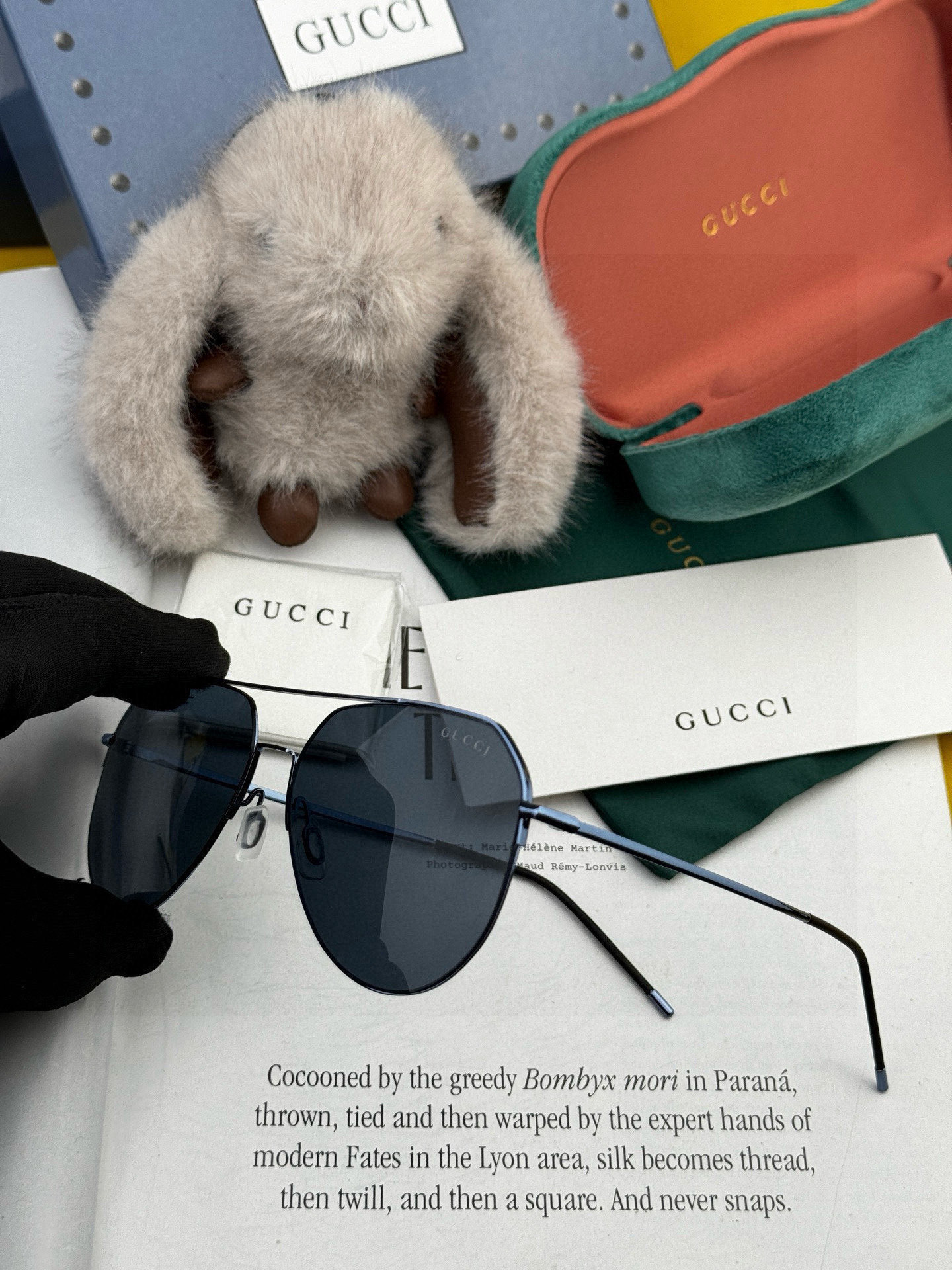         GUCCI 男款炫彩飞行员偏光太阳镜 ❤️材质：高清尼龙加厚卡槽高清偏光镜片 🌹无边框镜