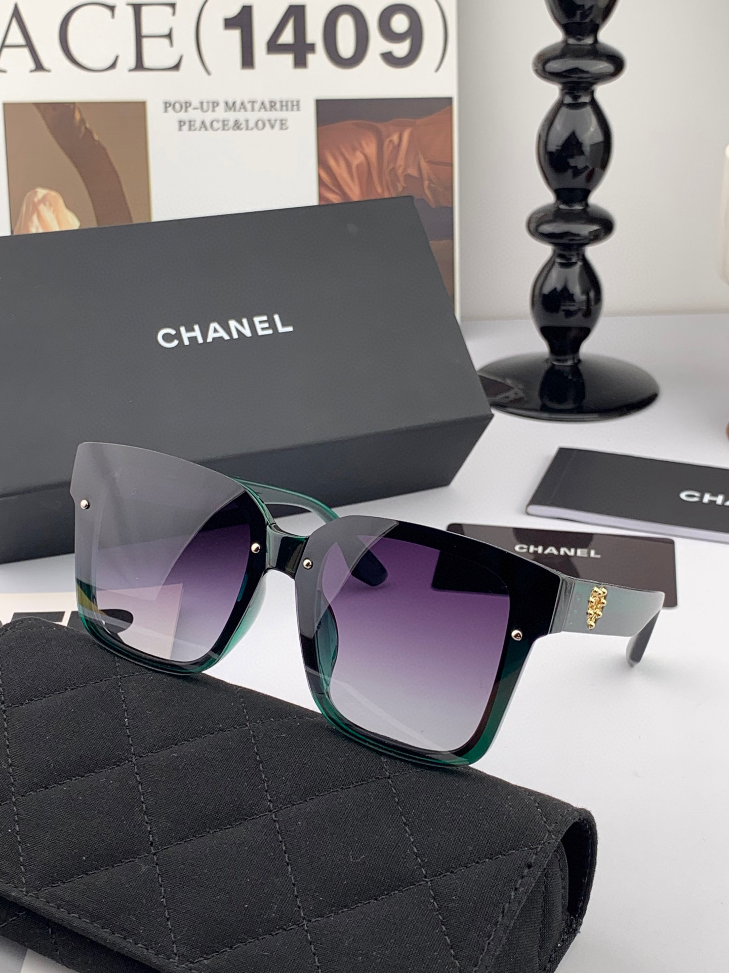  【CHANEL】香奈儿 2025新款潮流爆款 时尚方框太阳镜 佩戴舒适 网红潮款墨镜  ♥️♥️型号：