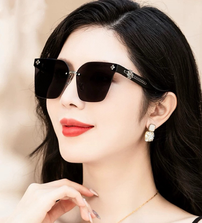 🔺 【香奈儿】2025开春新款 潮流爆款 时尚方框太阳镜 高品质 佩戴舒适 网红潮款墨镜 女士高清加厚偏
