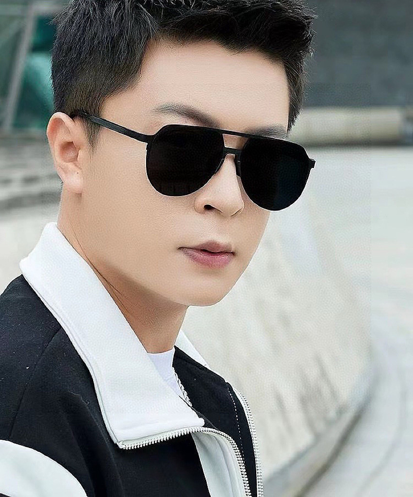 ♦️ GUCCI 2025新款男女情侣款太阳镜多边形墨镜iP电镀永不褪色 超轻超有弹性整幅眼镜无螺丝重要