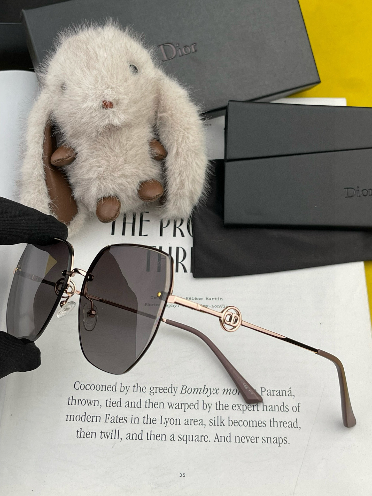   DIOR🌋☔️时尚无框太阳镜镜片 顶级奢侈品强 高品质胜利亲亲🍦🍨 得意 气质非凡😄 🍫🍪女士开车墨