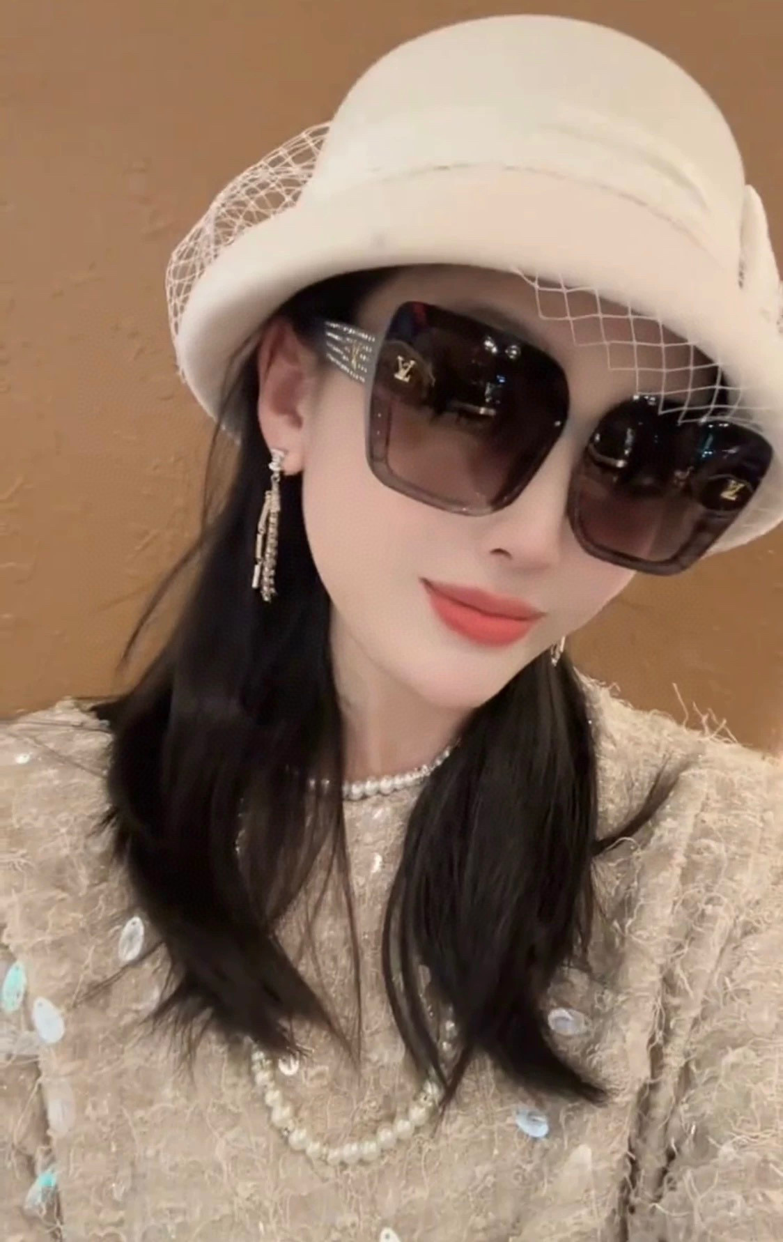 NO:363175,LV New spring 2025 trendy fashion style sunglasses high quality comfortable to wear Internet celebrity trendy sunglasses Model L2990 glasses sunglasses, glasses, louis vuitton19860909LV 2025年开春新款 潮流爆款 时尚方框太阳镜 高品质 佩戴舒适 网红潮款墨镜 型号L2990眼镜墨镜太阳镜,眼镜,louis vuitton,glasses