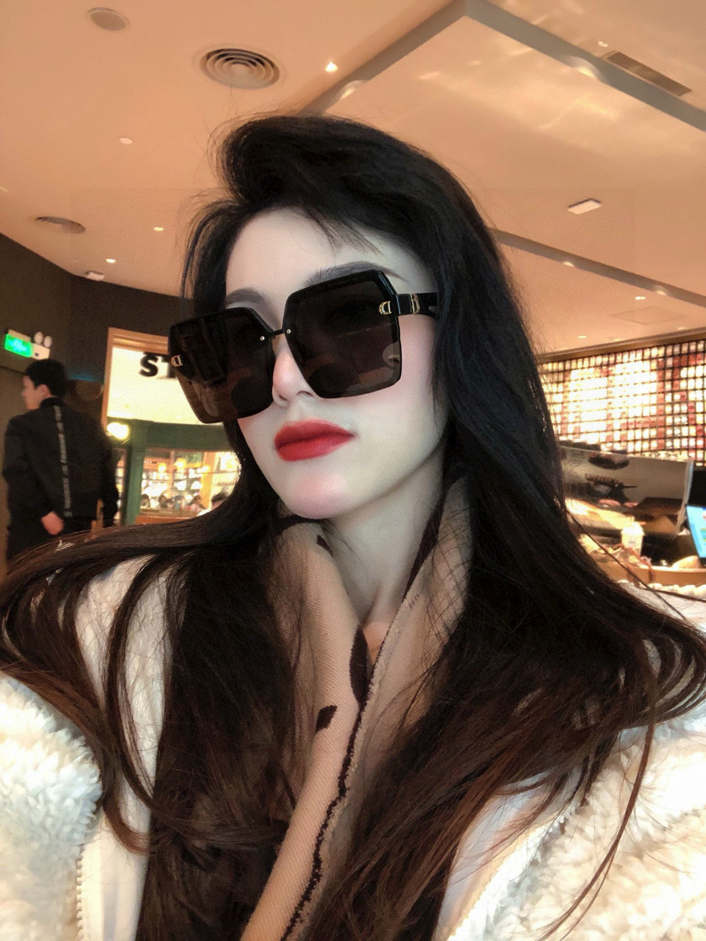NO:363253,【DIOR-Dio】2025 new spring model trendy fashion square polarized sunglasses high quality comfortable to wear Internet celebrity trendy sunglasses women's high-definition polarized sunglasses high quality TR frame Model CD092 glasses sunglasses, glasses, dior, dior19860909【DIOR-迪奥】2025开春新款 潮流爆款 时尚方框偏光太阳镜 高品质 佩戴舒适 网红潮款墨镜 女士高清偏光太阳镜 高品质TR镜框 型号CD092眼镜墨镜太阳镜,眼镜,dior,dior,glasses
