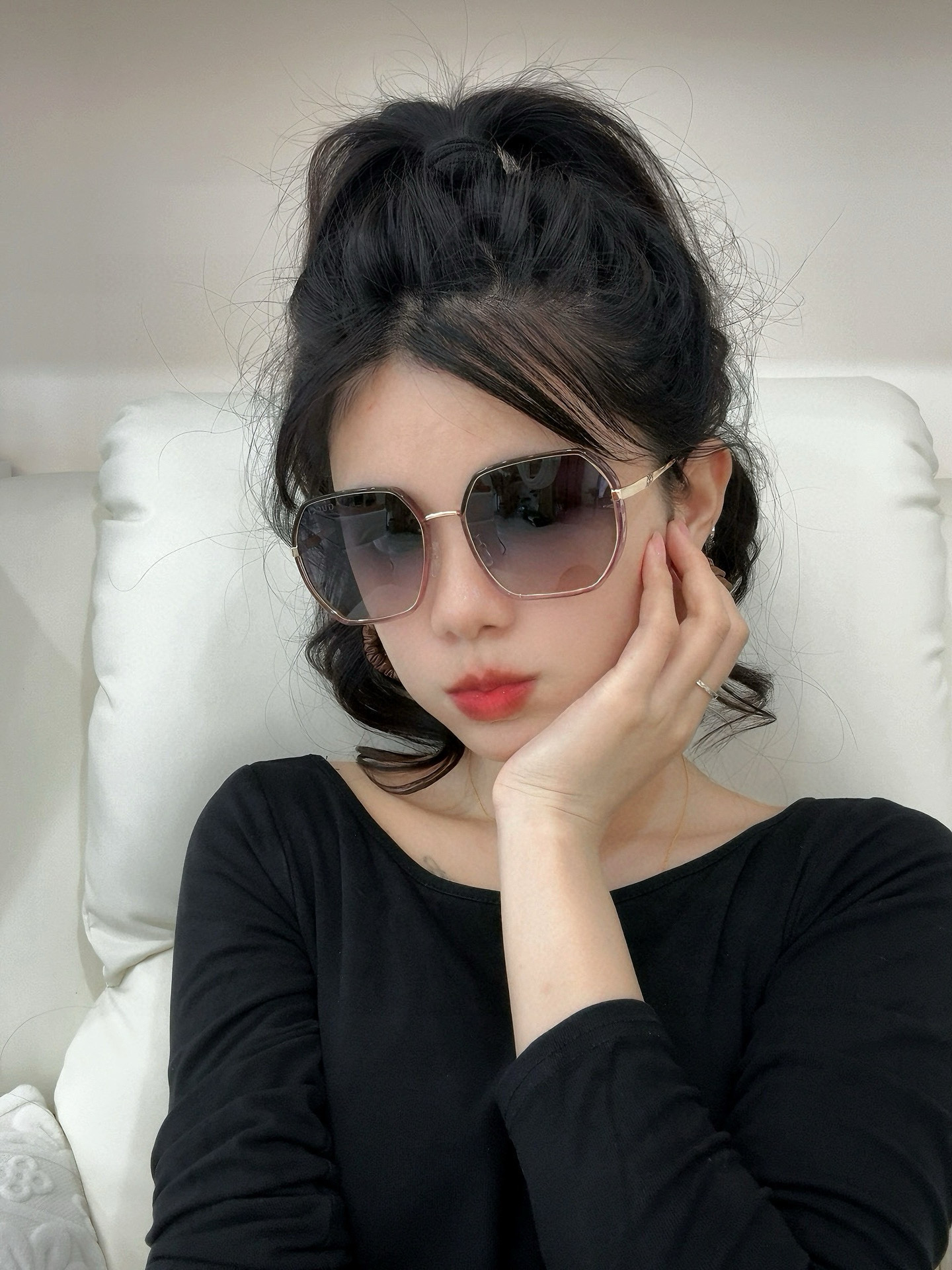 NO:362825,GUCCI 2025 new spring sunglasses. Internet celebrities from all walks of life have brought full aura. They are playful and sweet. The effect of the face is better. The metal texture is super good. Model G2912 glasses sunglasses sunglasses, glasses, gucci19860909GUCCI 2025开春新款太阳镜 各路网红纷纷带起气场满分 俏皮甜美.上脸效果更佳.金属质感超好 型号G2912眼镜墨镜太阳镜,眼镜,gucci,glasses