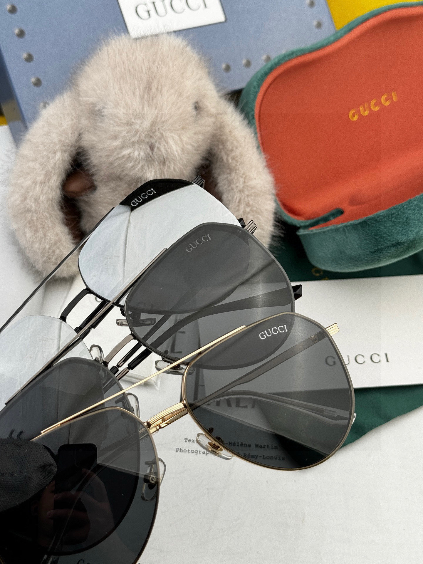         GUCCI 男款炫彩飞行员偏光太阳镜 ❤️材质：高清尼龙加厚卡槽高清偏光镜片 🌹无边框镜