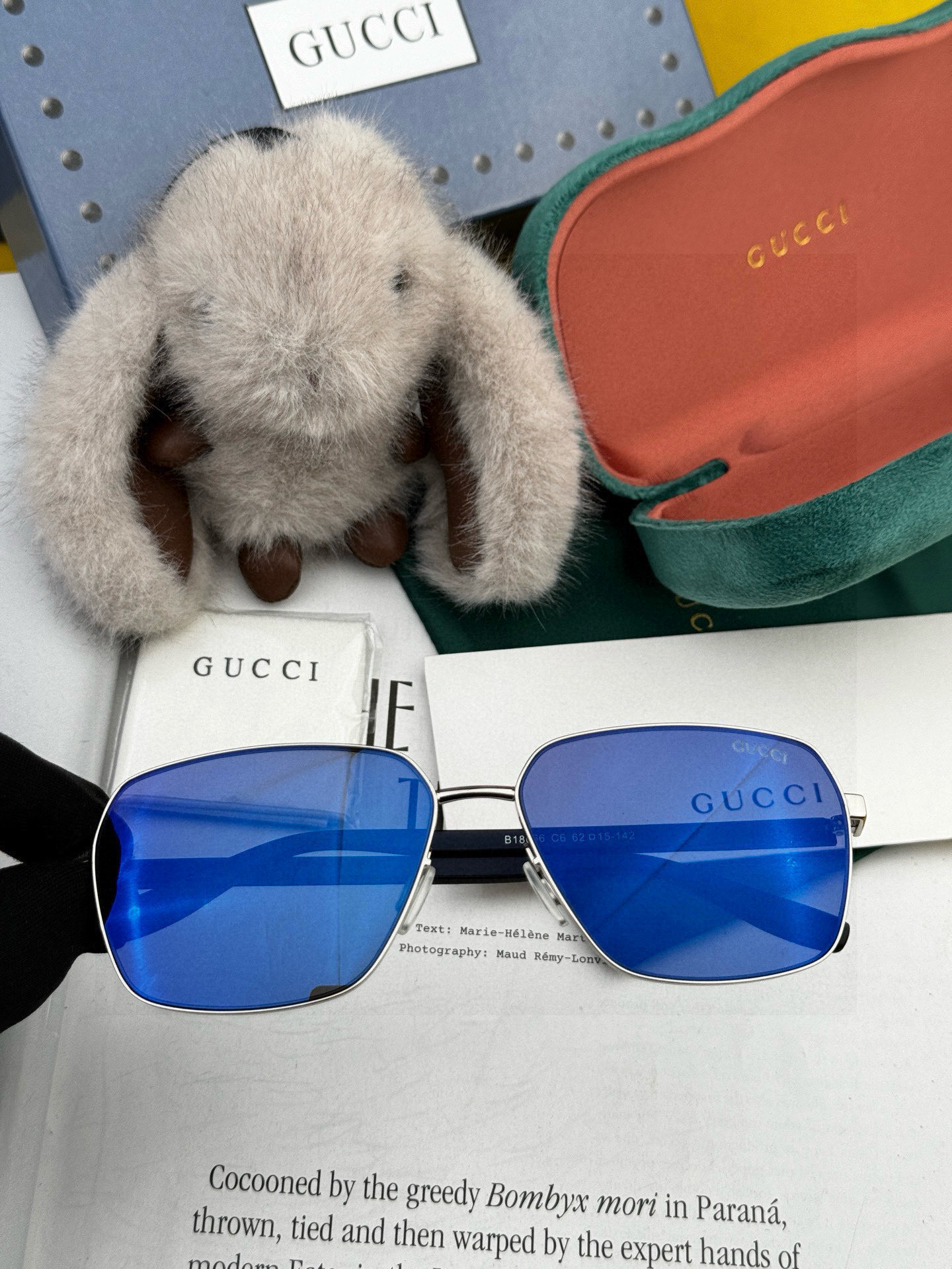         GUCCI 男款炫彩飞行员偏光太阳镜 ❤️材质：高清尼龙加厚卡槽高清偏光镜片 🌹无边框镜