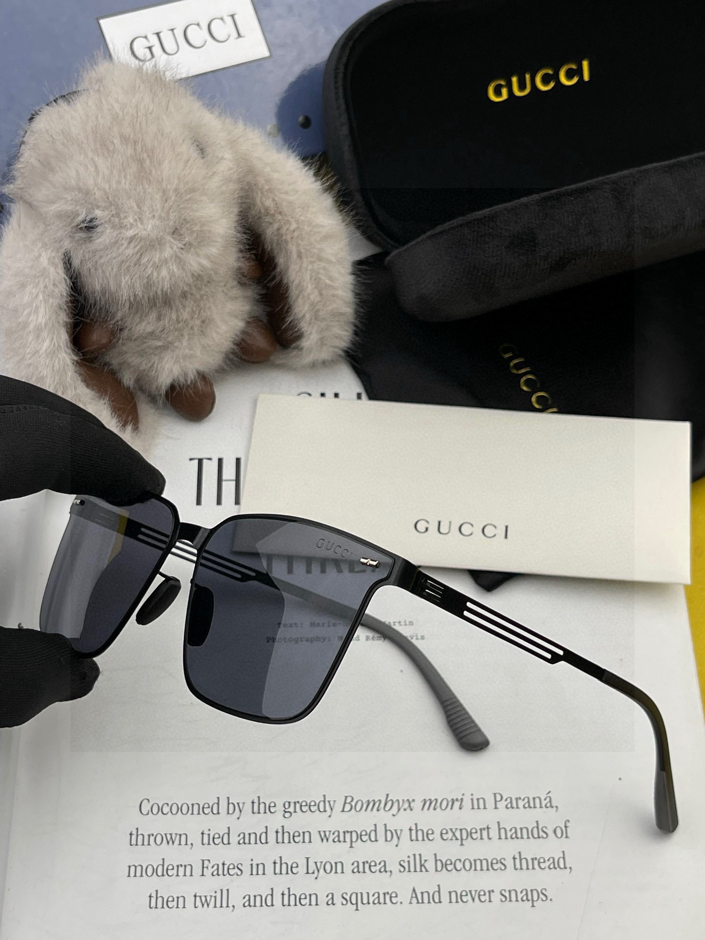        GUCCI 男款炫彩飞行员偏光太阳镜 ❤️材质：高清尼龙加厚卡槽高清偏光镜片 🌹无边框镜架