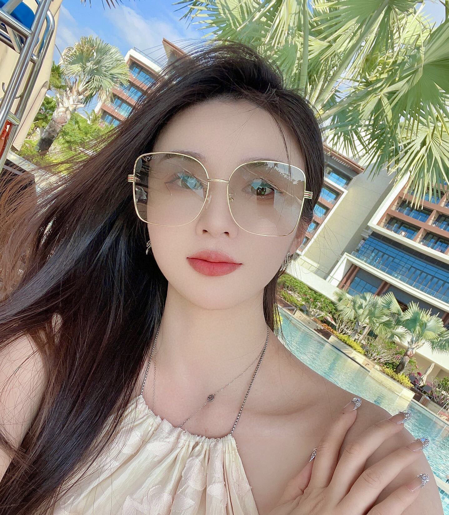  GUCCI 2025开春新款 最新款方框太阳镜 各路网红纷纷带起气场满分‼️ 俏皮甜美.上脸效果更佳.