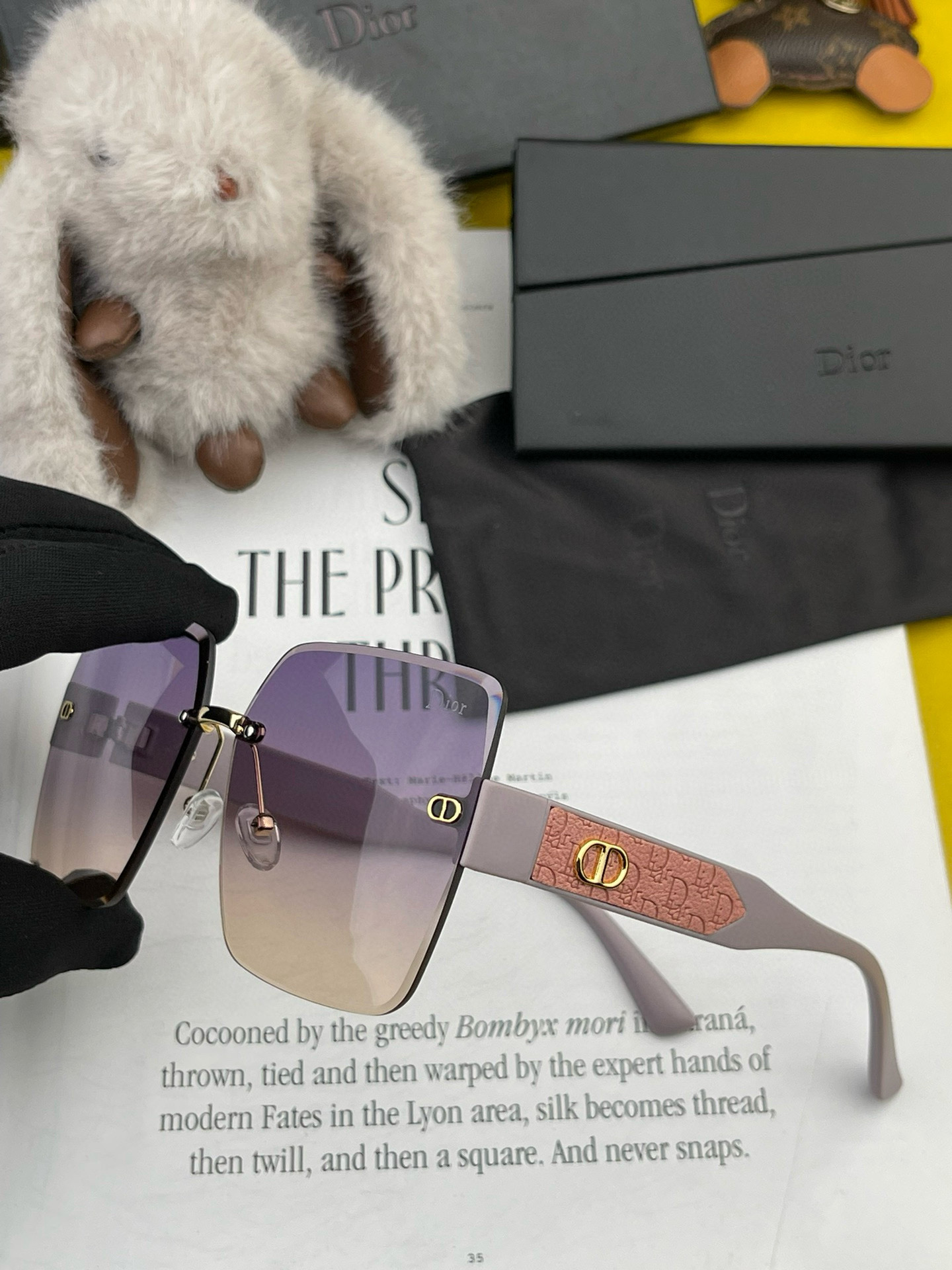 🔺 【DIOR-迪奥】2025开春新款 潮流爆款 时尚方框太阳镜 高品质 佩戴舒适 网红潮款墨镜 型号：