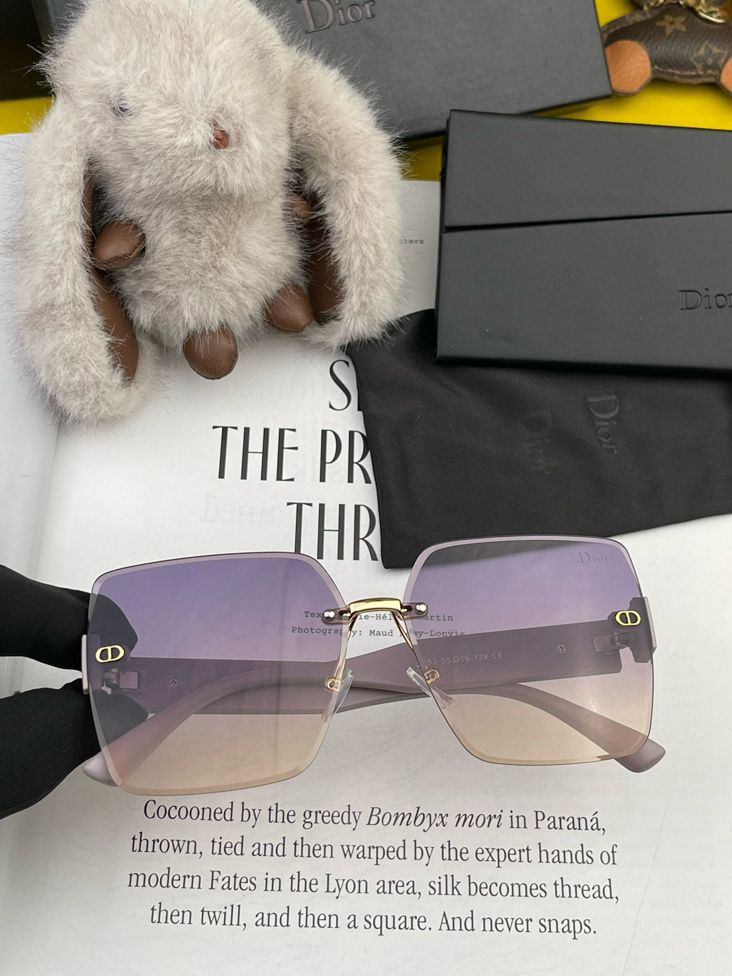 🔺 【DIOR-迪奥】2025开春新款 潮流爆款 时尚方框太阳镜 高品质 佩戴舒适 网红潮款墨镜 型号：