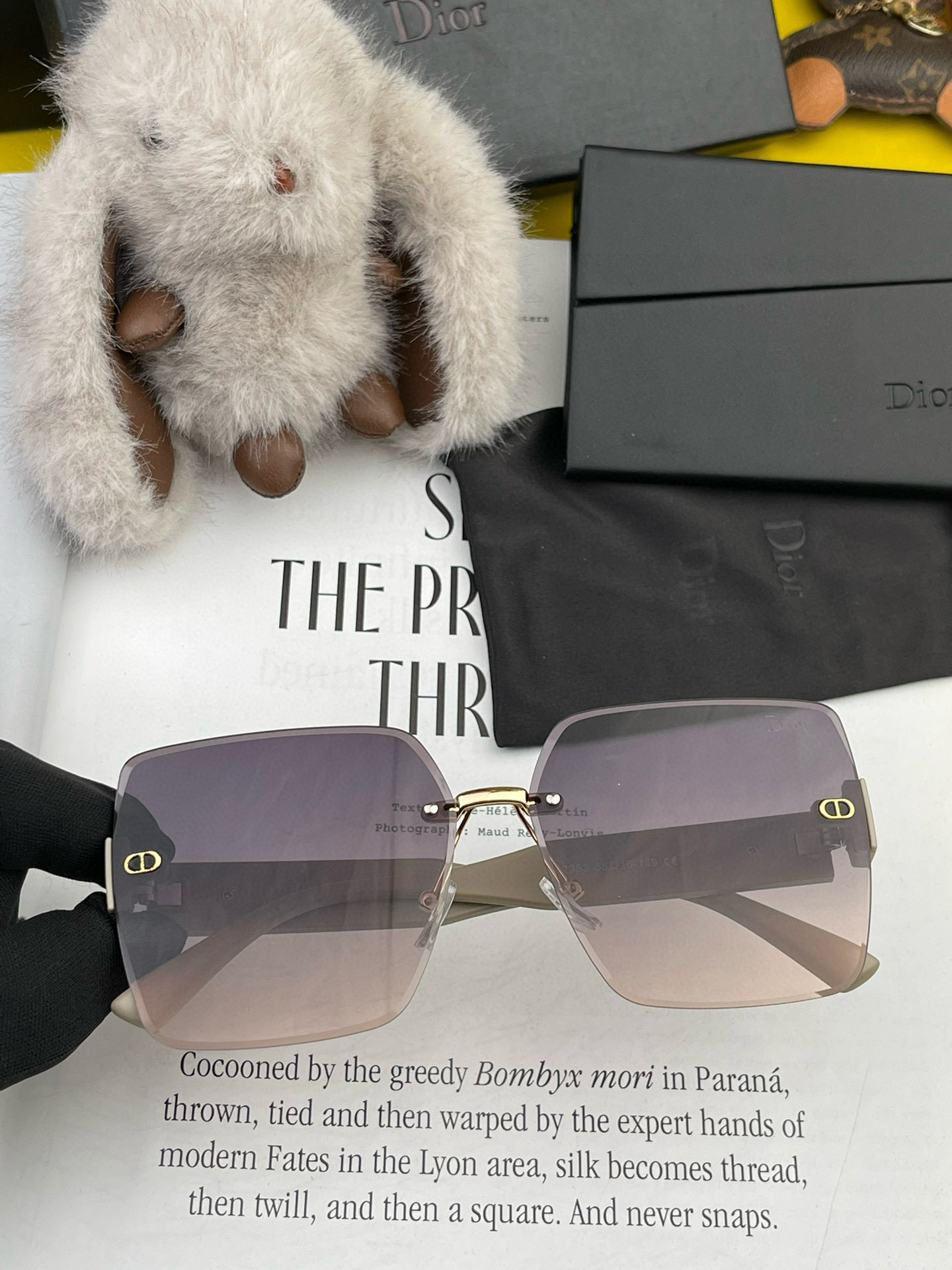 🔺 【DIOR-迪奥】2025开春新款 潮流爆款 时尚方框太阳镜 高品质 佩戴舒适 网红潮款墨镜 型号：
