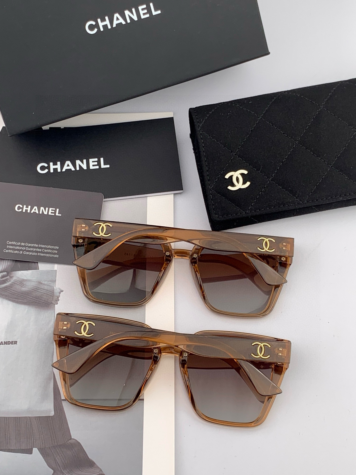  CHANEL香奈儿 2025年开春新款  潮爆流款 时尚圆框太阳镜 高品质 佩戴舒适 网红潮墨款镜 型