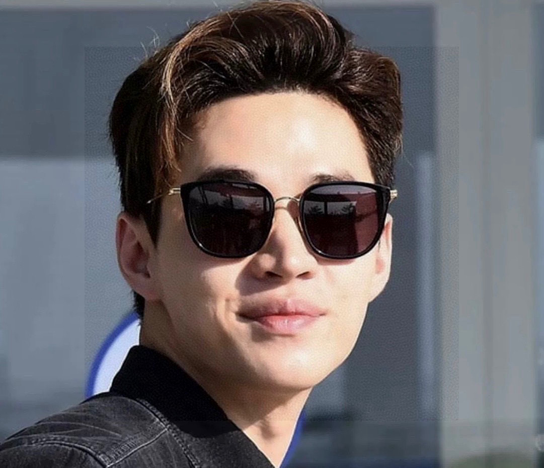   Gucci 。  高品质男女款墨镜   👍 进口宝丽来偏光镜片  。蛤蟆镜 开车钓鱼都可 。百搭显瘦