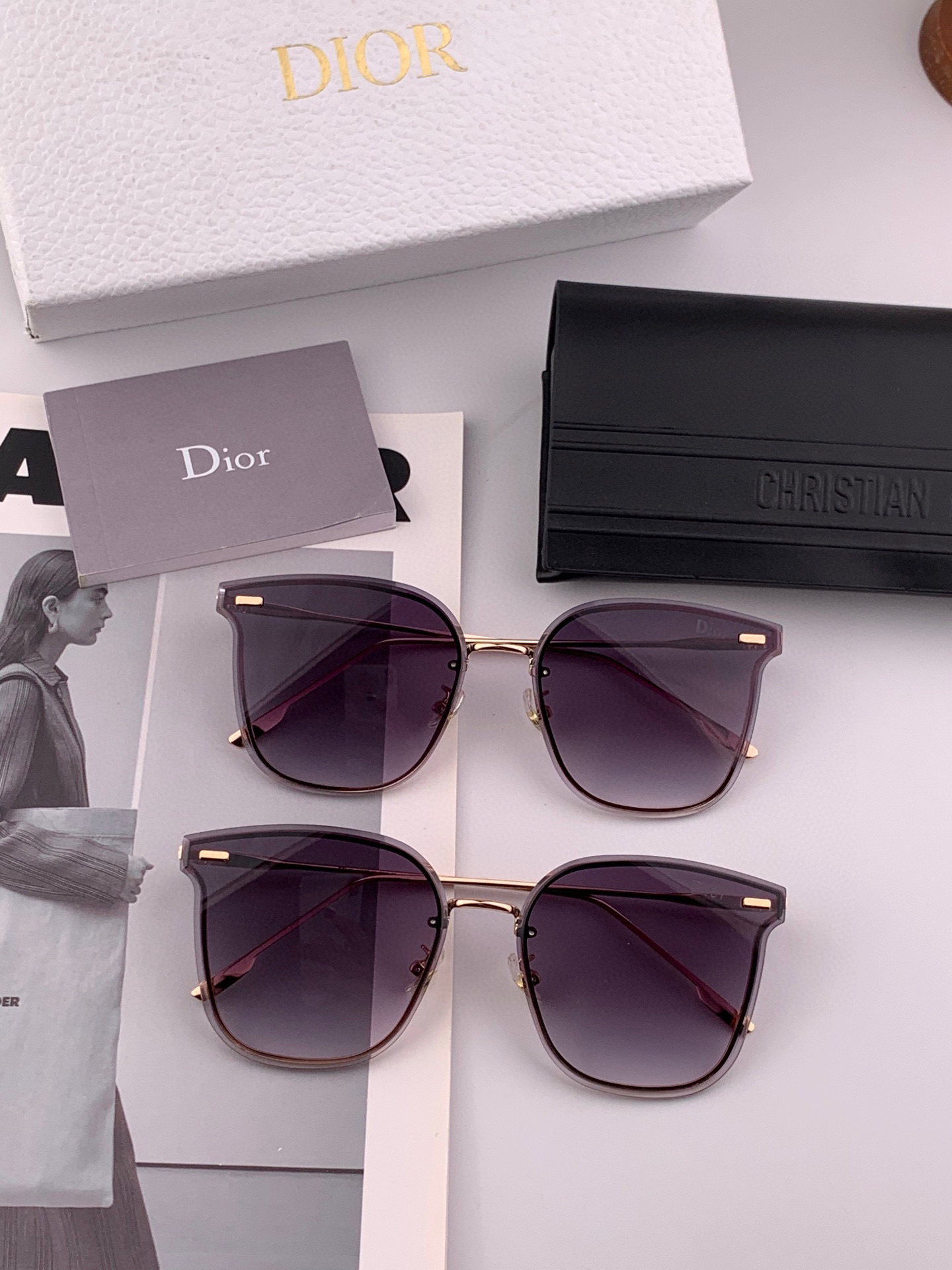   DIOR 2025新款女士方框太阳眼镜 开车墨镜 新款金属无框太阳镜  时尚大方 舒适轻盈 精致奢华