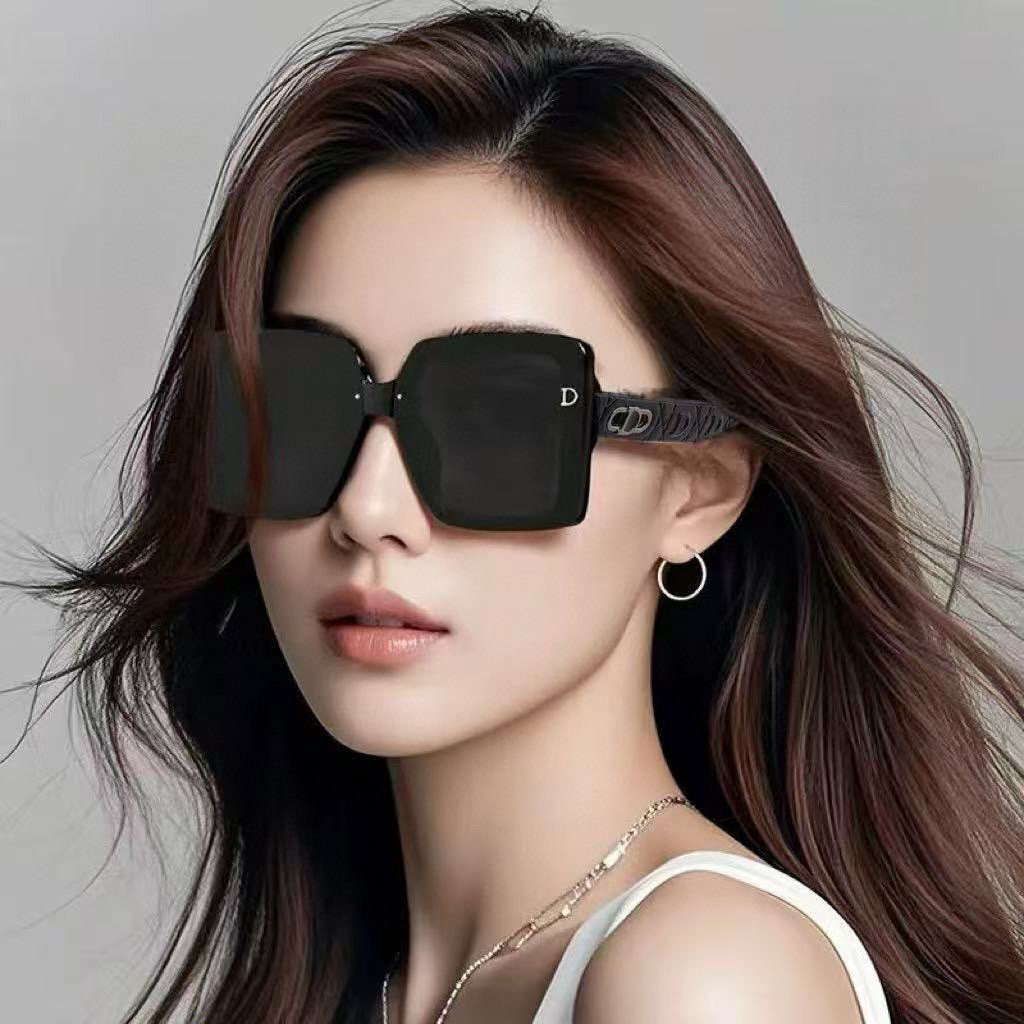 🔺 【DIOR-迪奥】2025开春新款 潮流爆款 时尚方框太阳镜 高品质 佩戴舒适 网红潮款墨镜 型号：