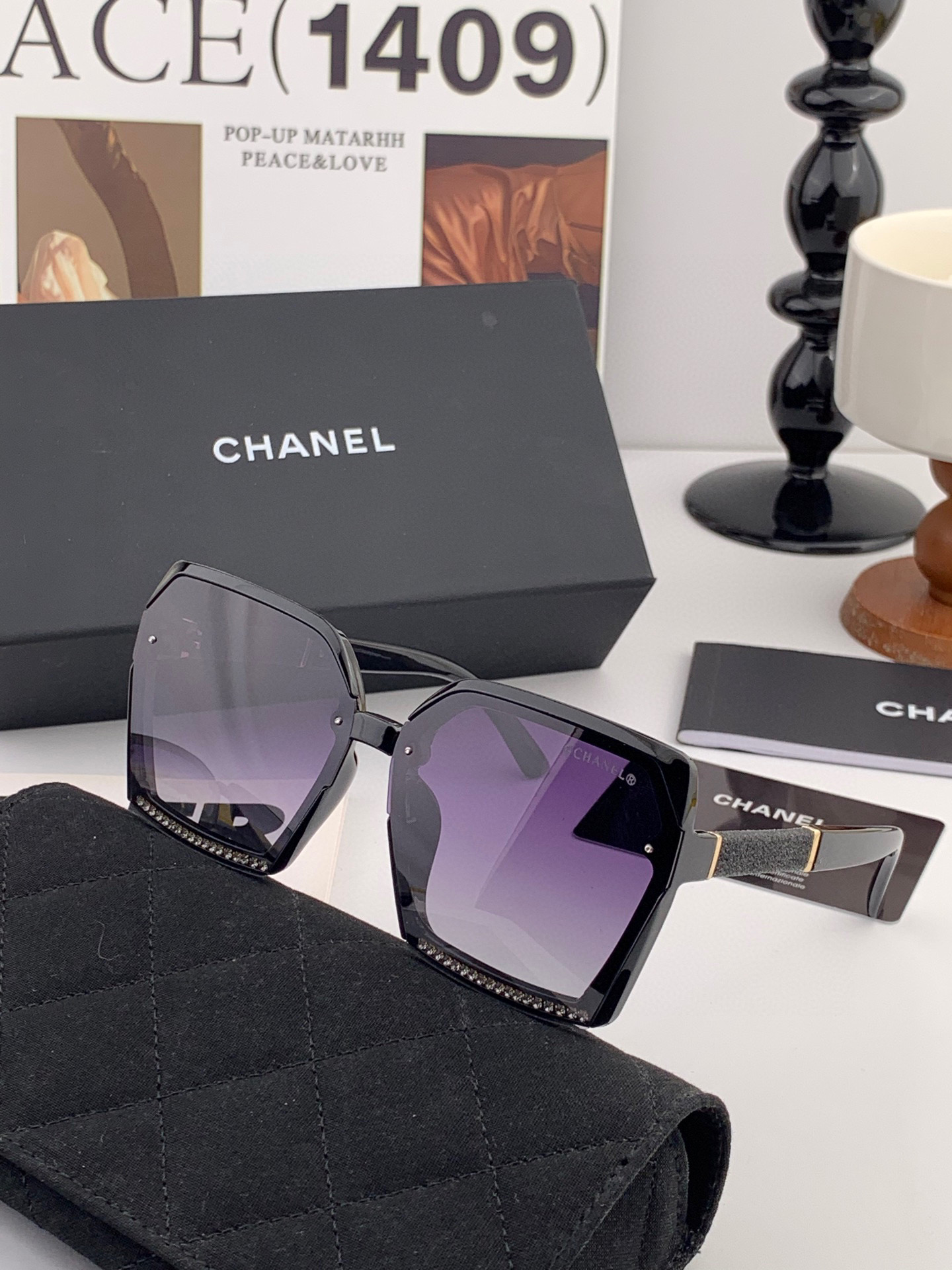  【CHANEL】香奈儿 2025新款潮流爆款 时尚方框太阳镜 佩戴舒适 网红潮款墨镜  ♥️♥️型号：