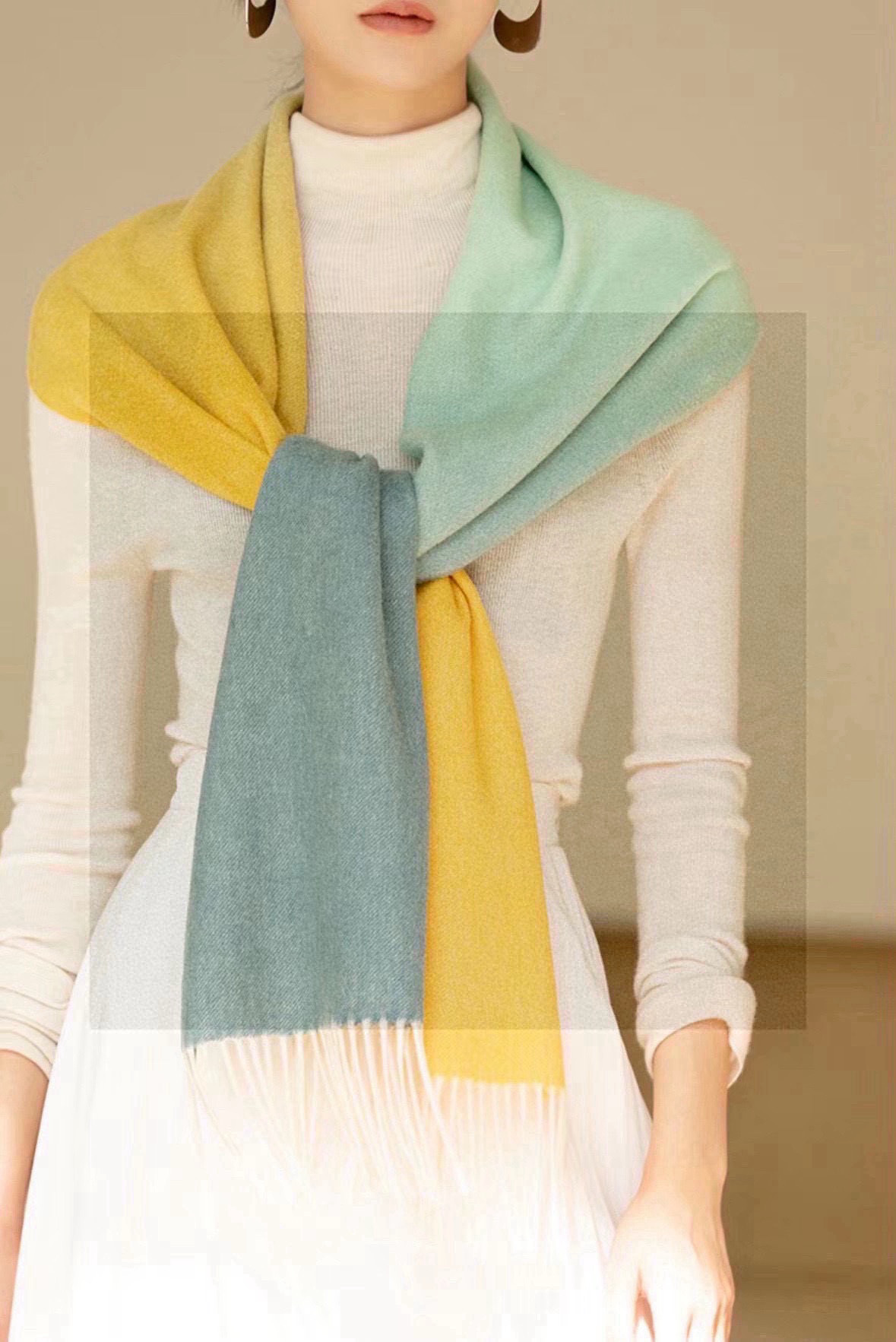 Stylish Multicolor Gradient Cashmere Scarf, Soft & Warm Winter Shawl 32*190cm 3 i1751814373157 2823 0 1