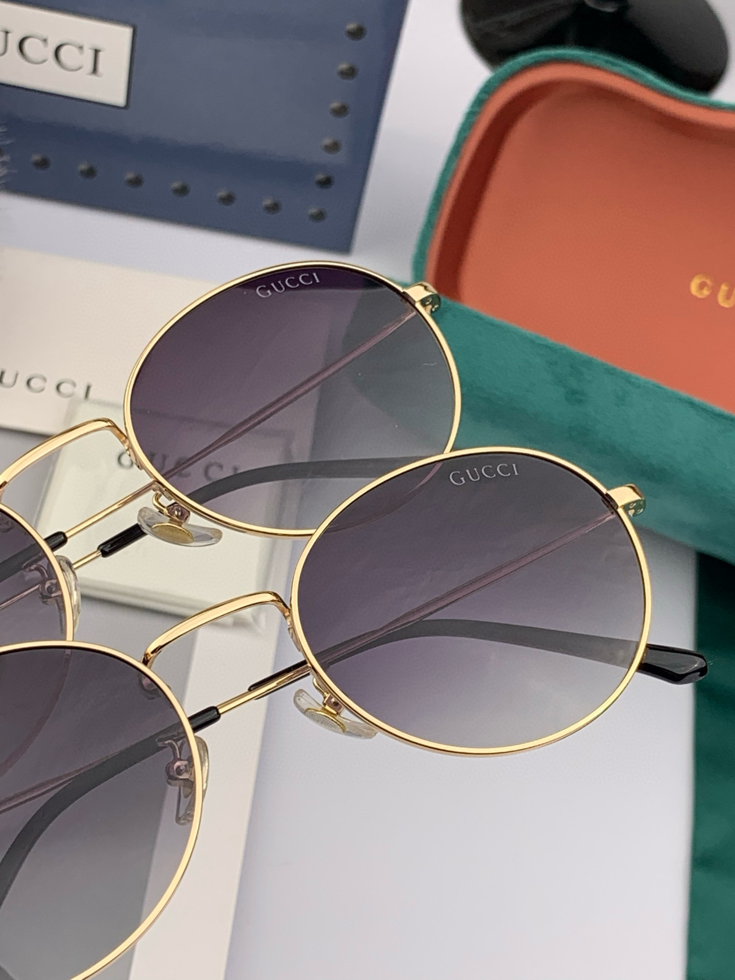   Gucci 。  高品质男女款墨镜   👍 进口宝丽来偏光镜片  。 开车钓鱼都可 。百搭显瘦墨镜韩