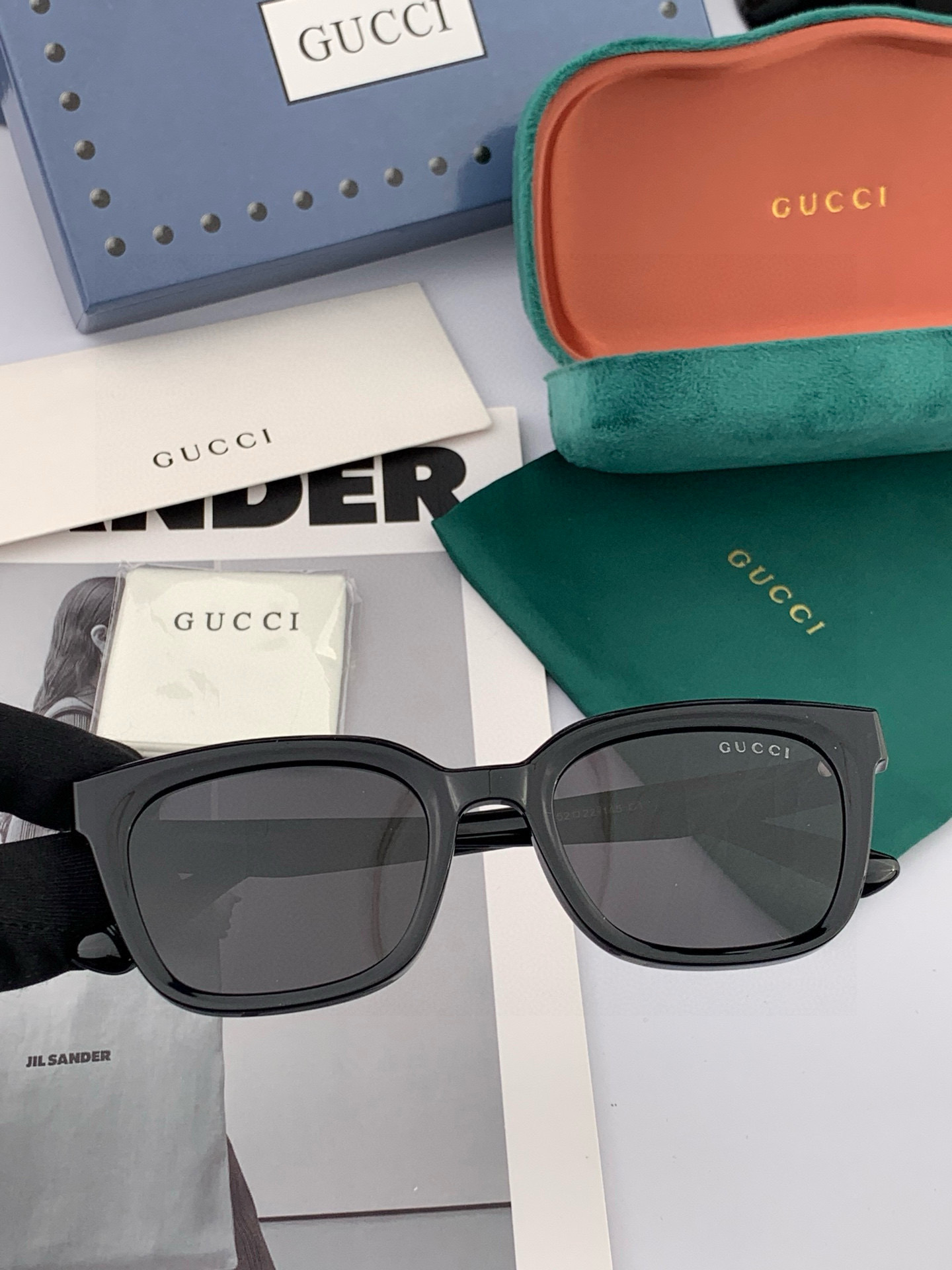  🔺 【GUCCI-偏光太阳镜】2025开春新款 潮流爆款 时尚方框偏光太阳镜 高品质 佩戴舒适 网红潮