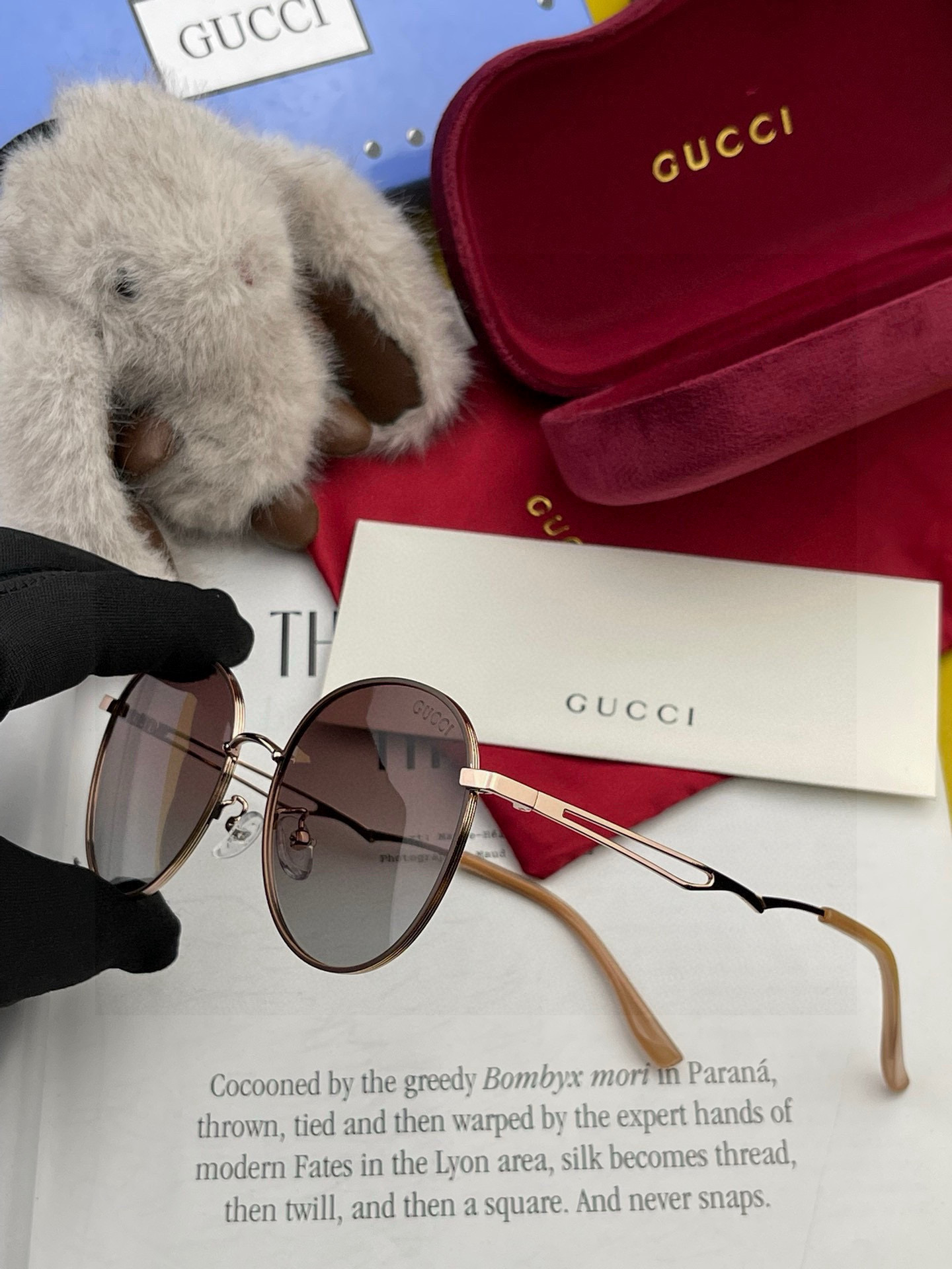  GUCCI 2025开春新款 最新款圆框太阳镜 各路网红纷纷带起气场满分‼️ 俏皮甜美.上脸效果更佳.