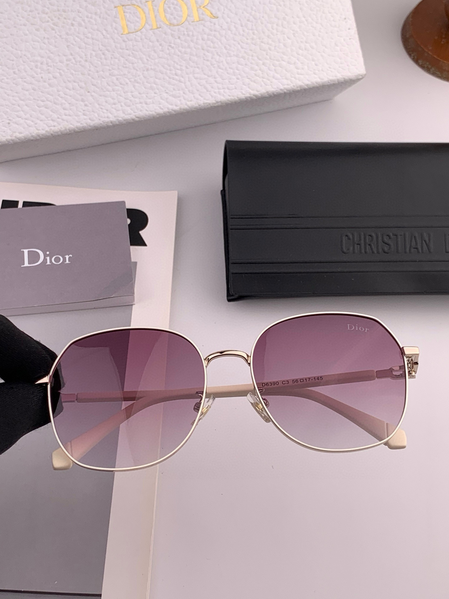   【DIOR】2025新款潮流爆款 时尚方框太阳镜 佩戴舒适 网红潮款墨镜  女士高清加厚偏光太阳镜🕶