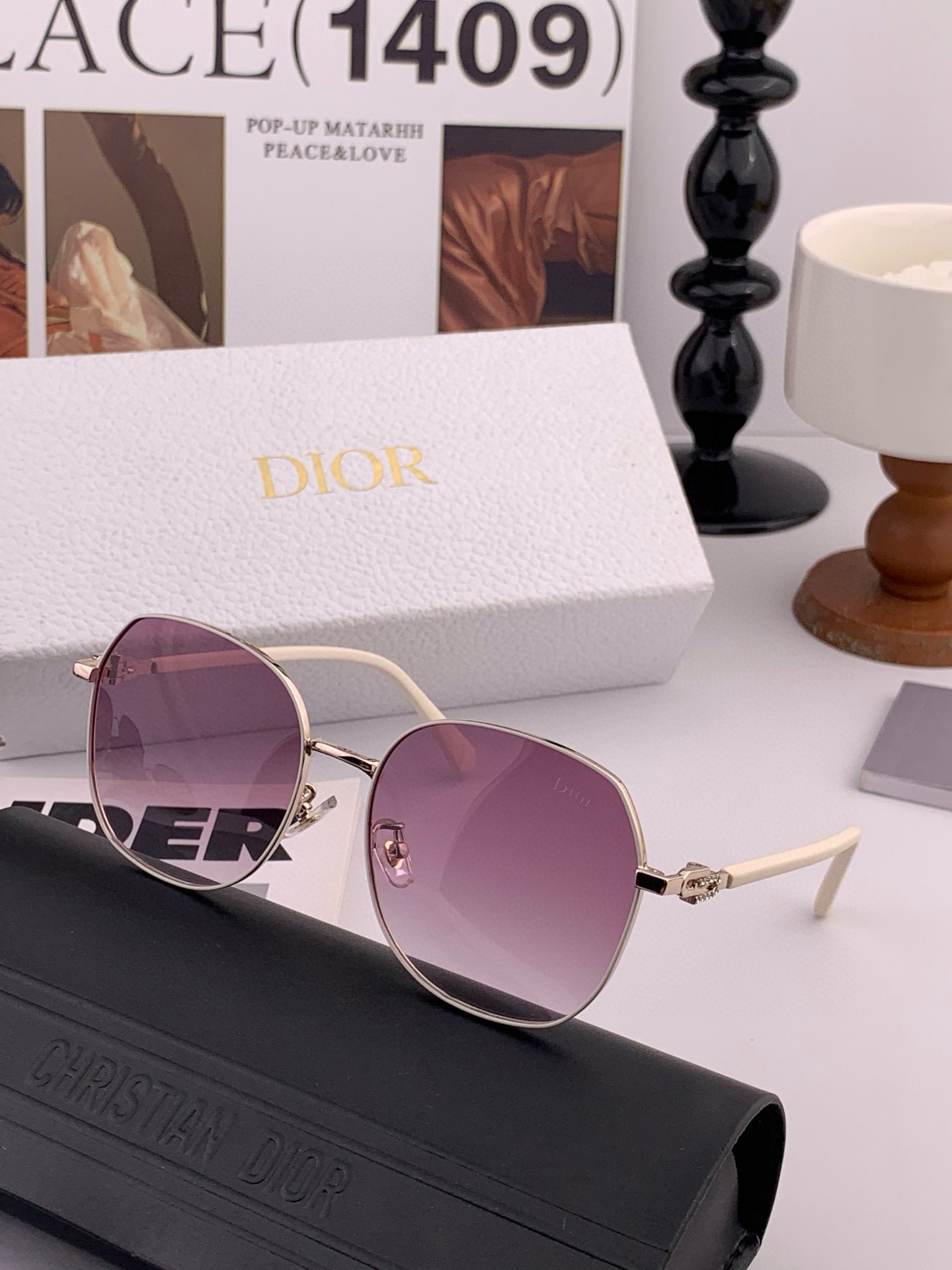   【DIOR】2025新款潮流爆款 时尚方框太阳镜 佩戴舒适 网红潮款墨镜  女士高清加厚偏光太阳镜🕶