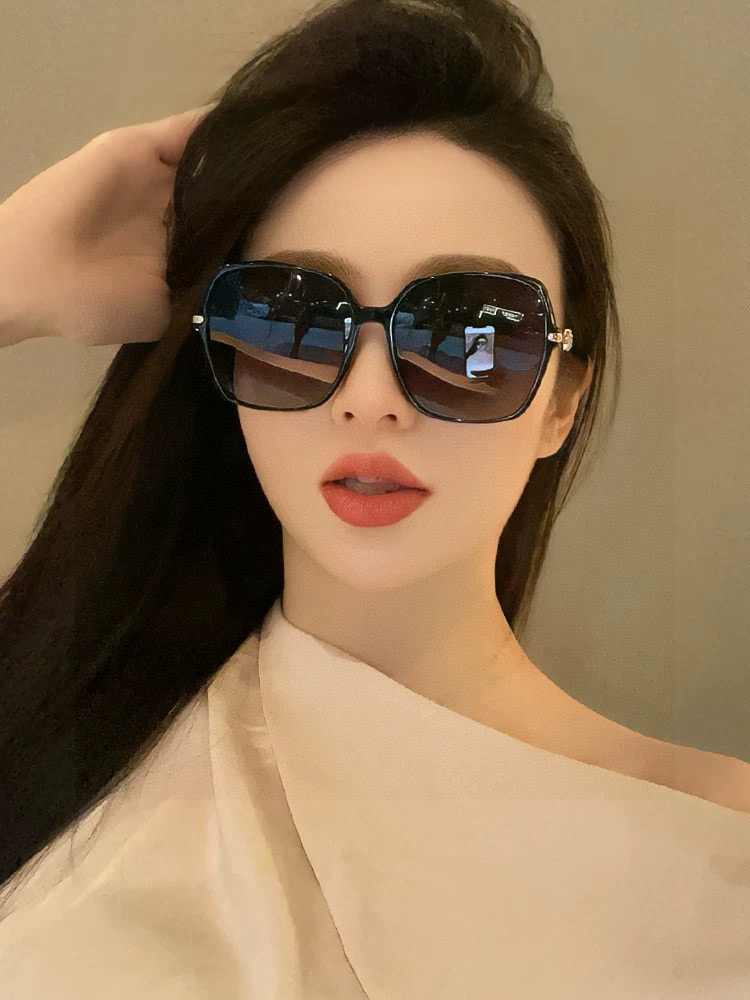  【DIOR】迪奥偏光太阳镜 时尚造型 开车驾驶镜时尚墨镜🌸世界顶级奢华品牌，品质保证！😍😍经典款, 明