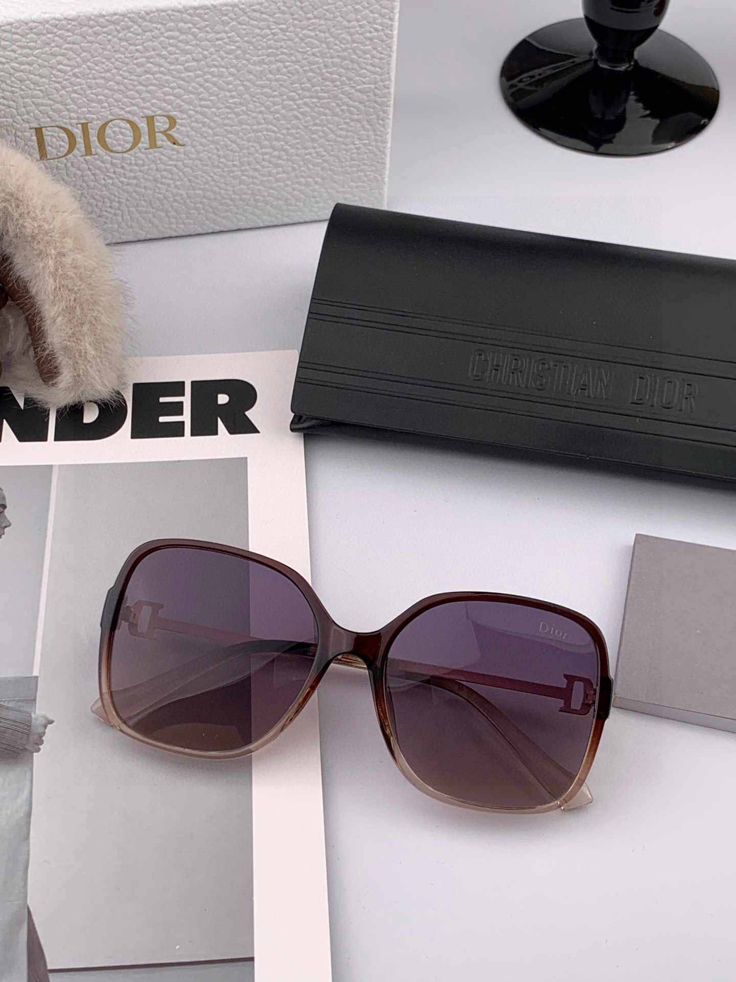  【DIOR】迪奥偏光太阳镜 时尚造型 开车驾驶镜时尚墨镜🌸世界顶级奢华品牌，品质保证！😍😍经典款, 明