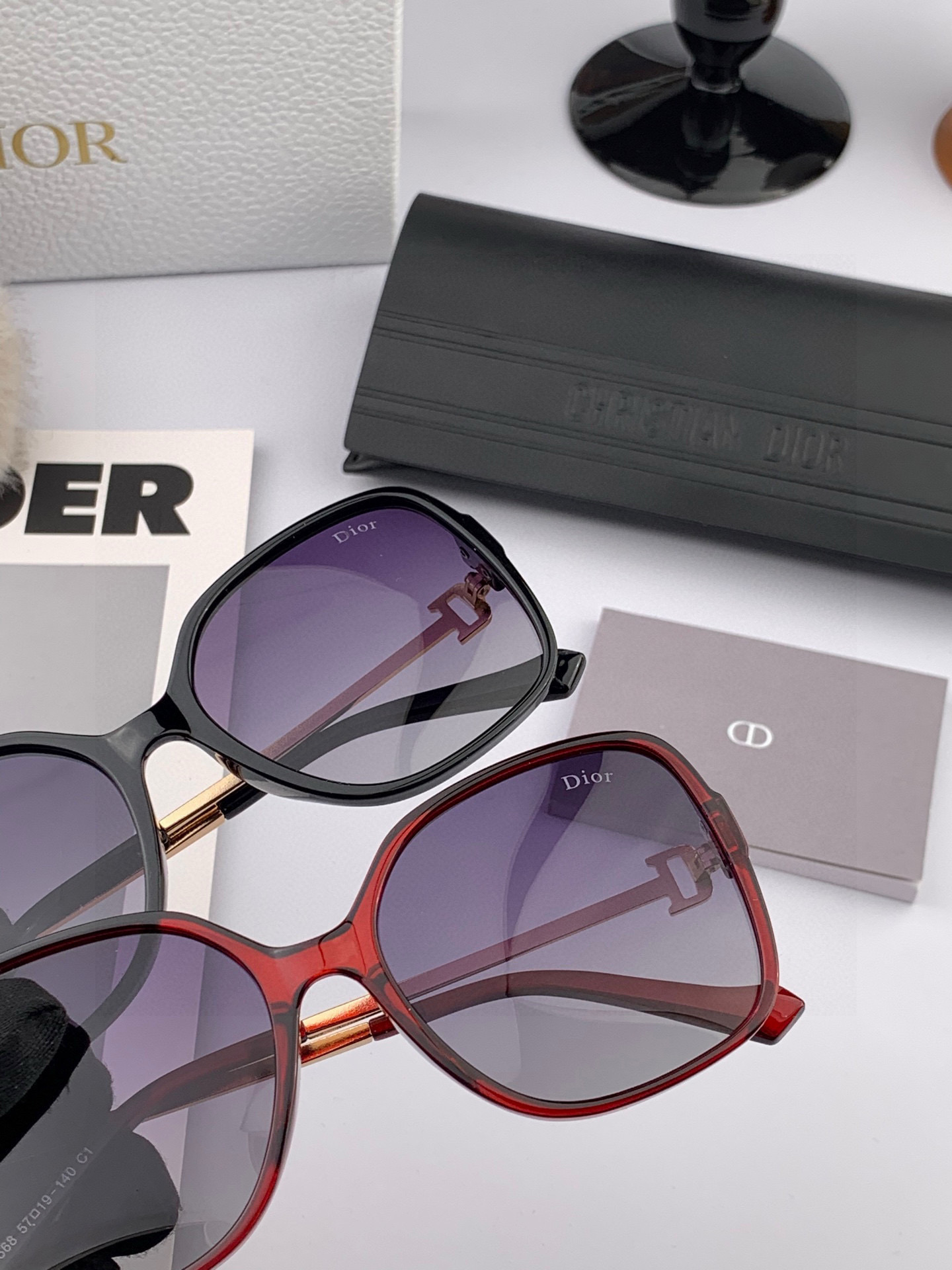  【DIOR】迪奥偏光太阳镜 时尚造型 开车驾驶镜时尚墨镜🌸世界顶级奢华品牌，品质保证！😍😍经典款, 明